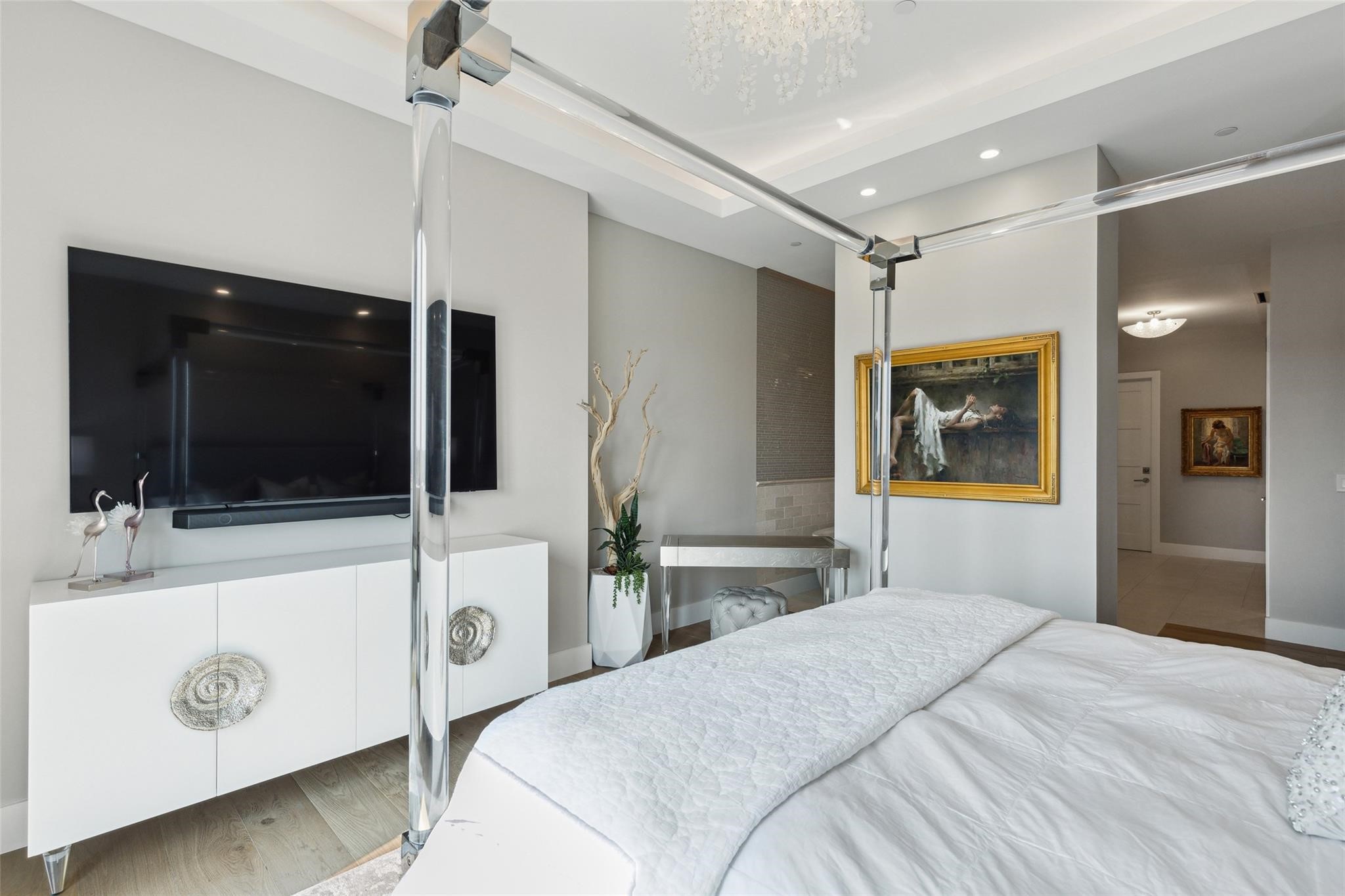 350 Central Avenue 505