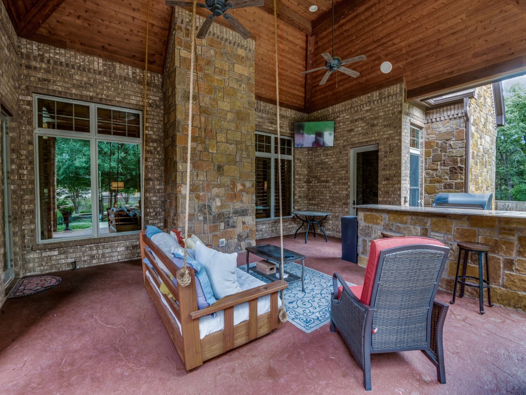 8601 Buckner Lane