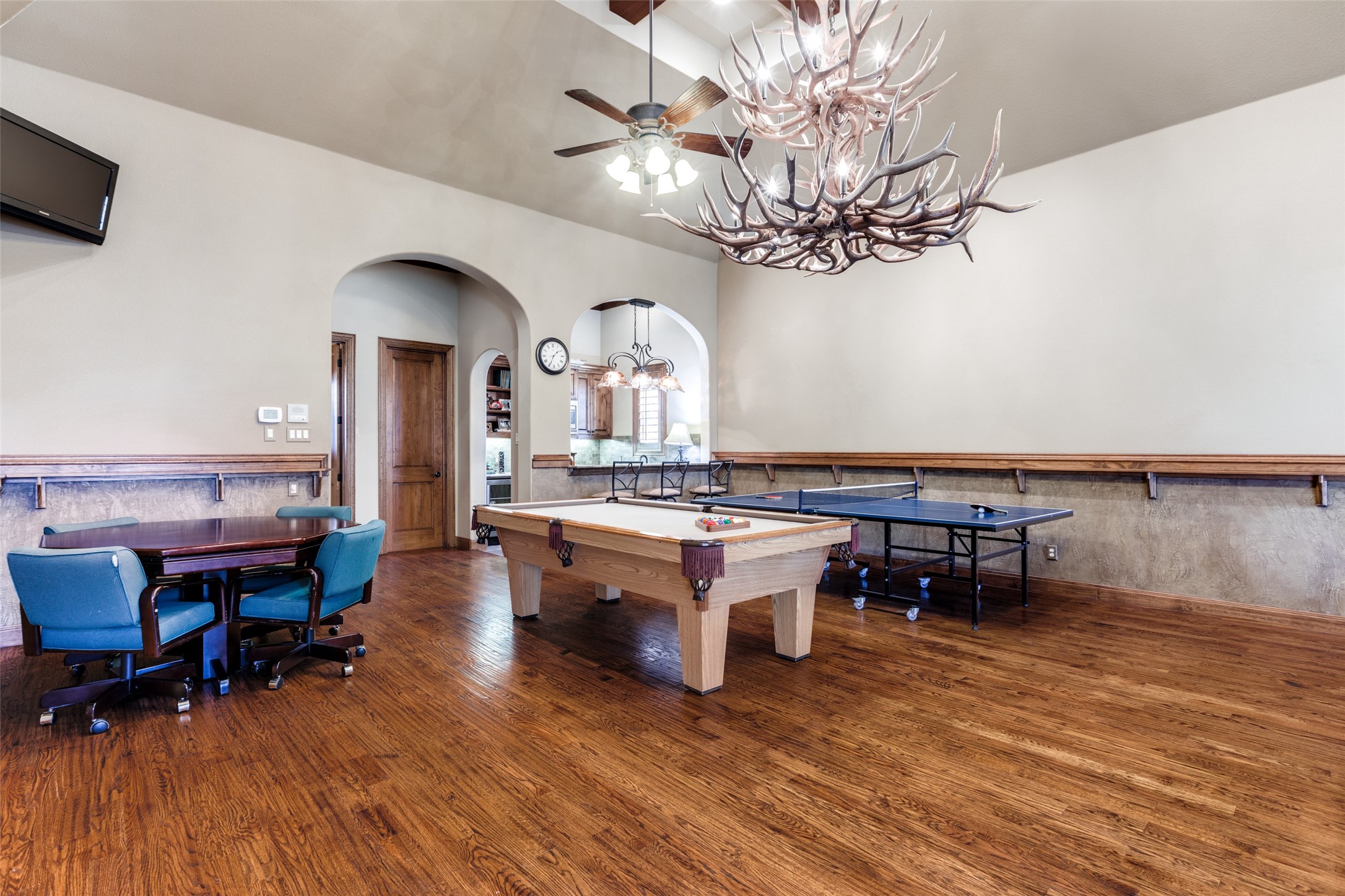 8601 Buckner Lane