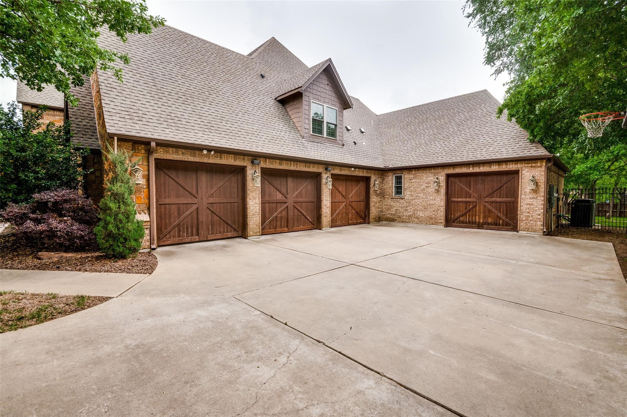 8601 Buckner Lane