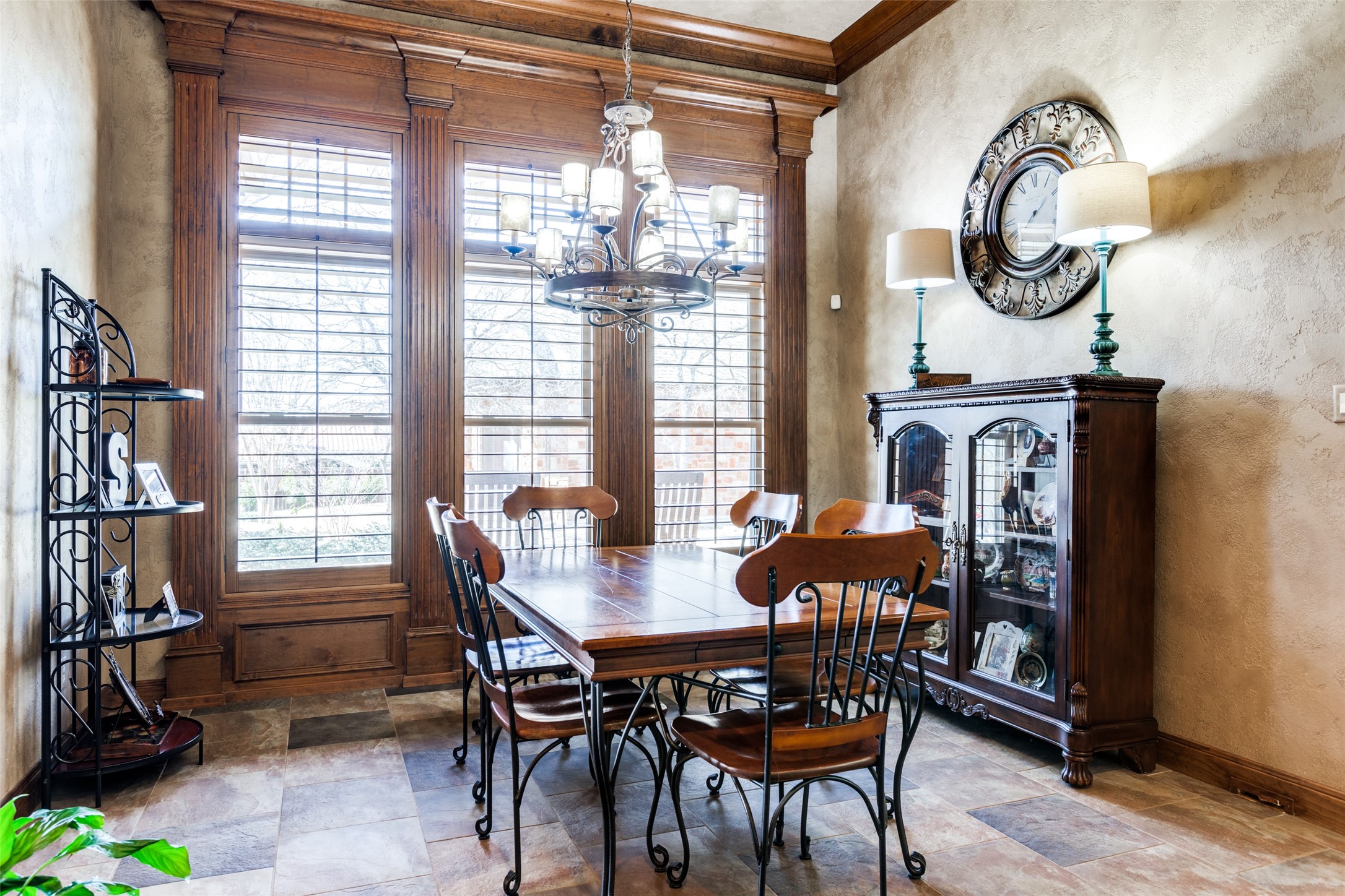 8601 Buckner Lane