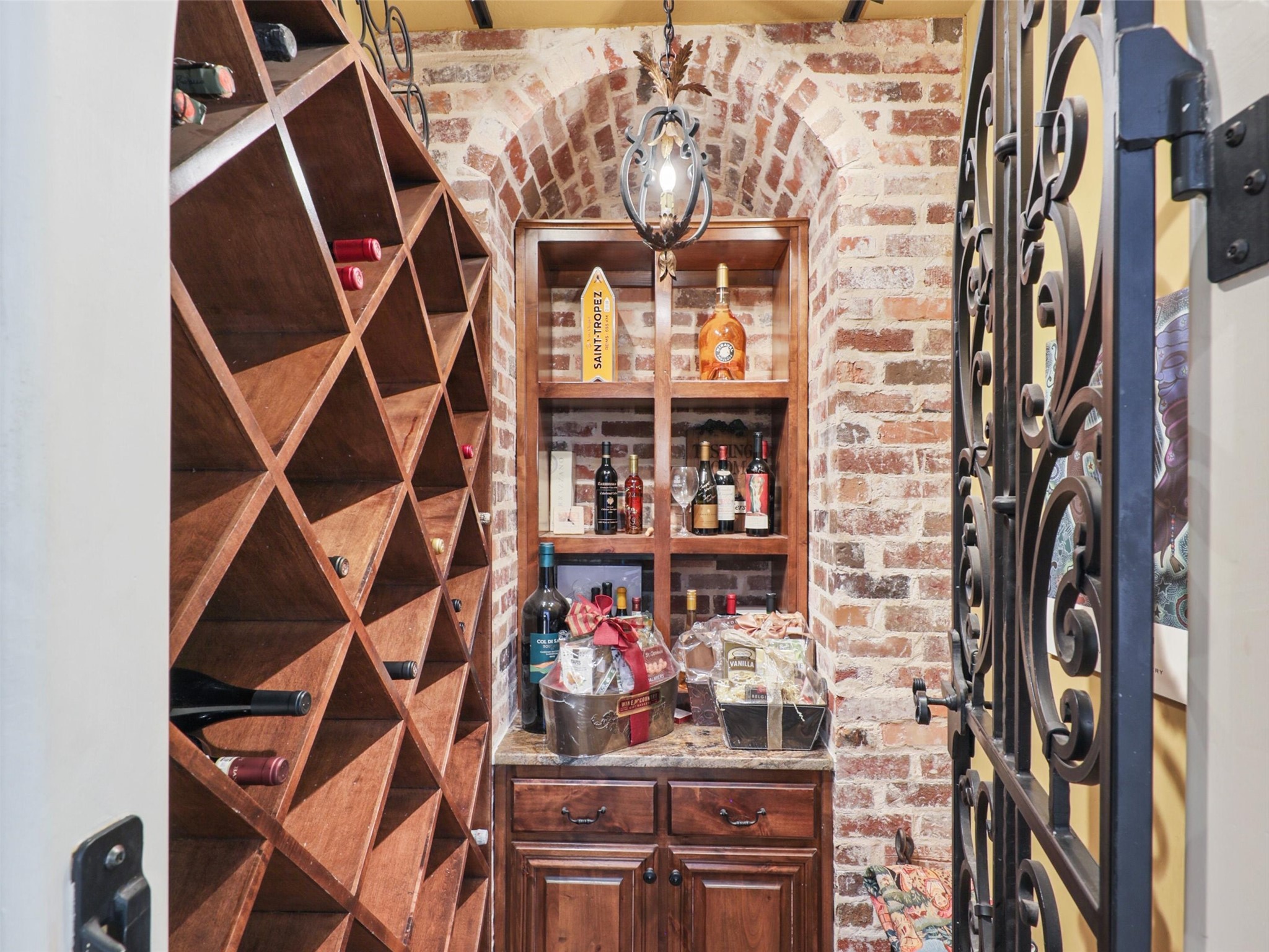 1855 Broken Bend Drive