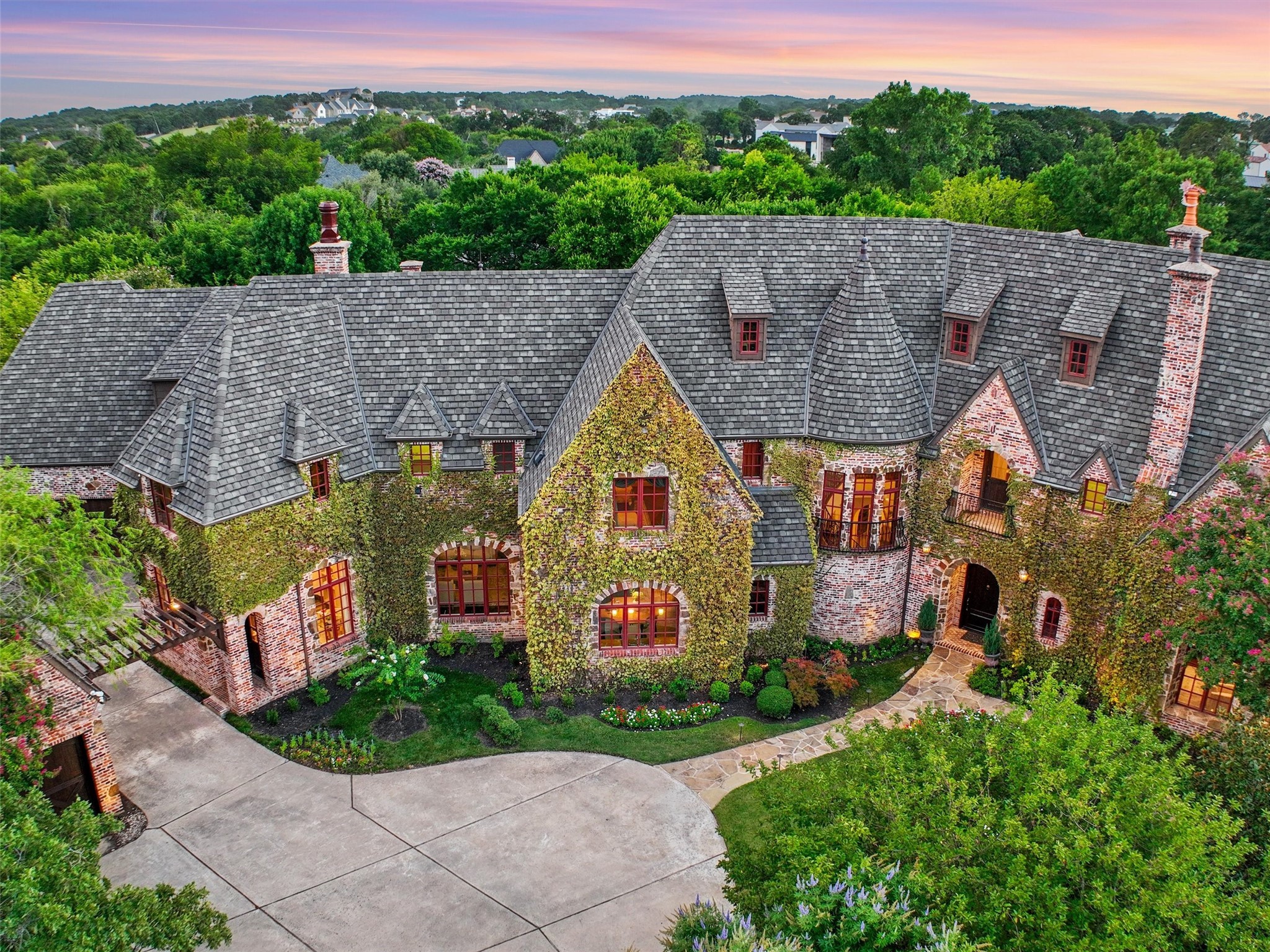 1855 Broken Bend Drive