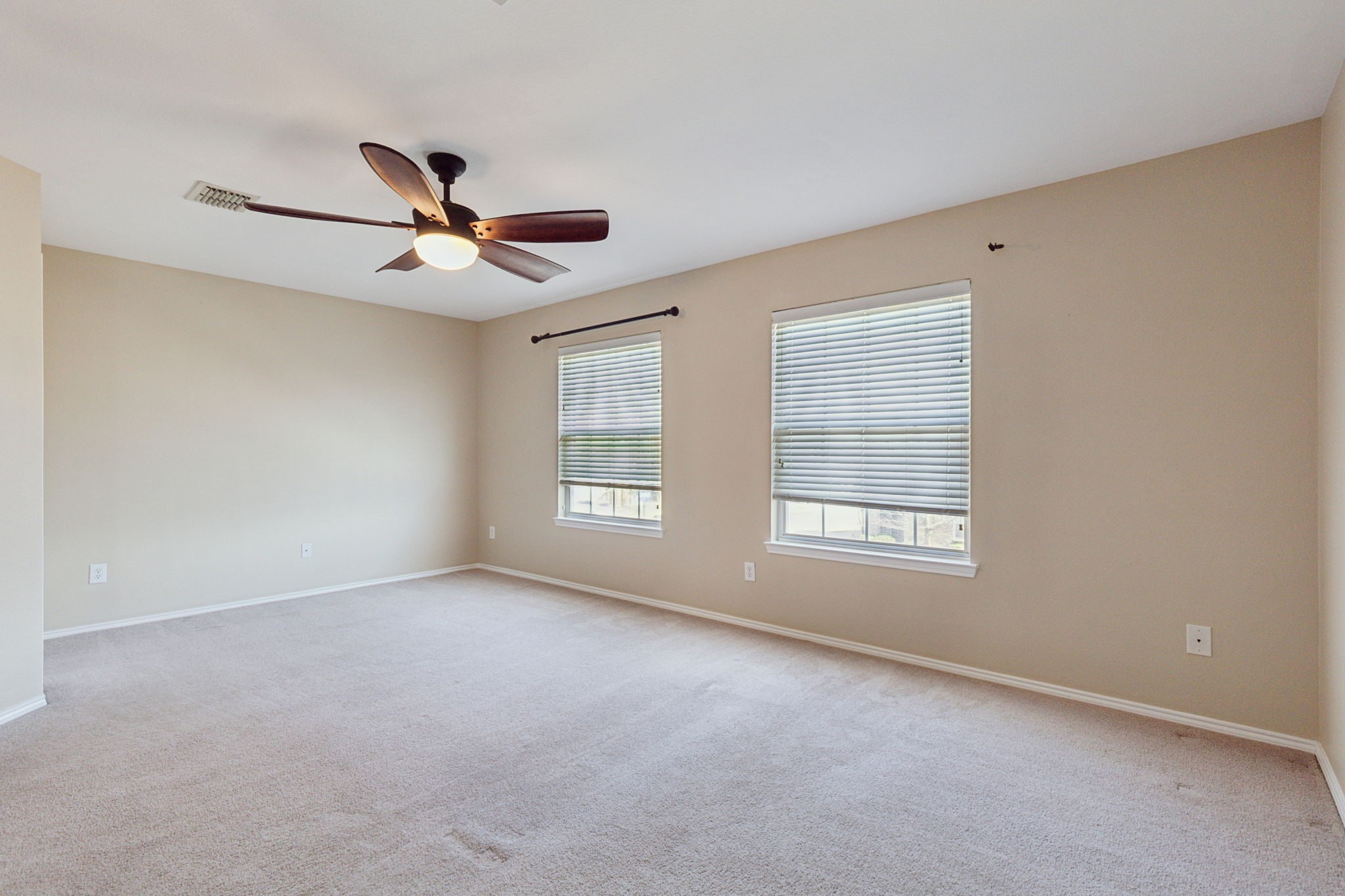 8302 Carallia Court