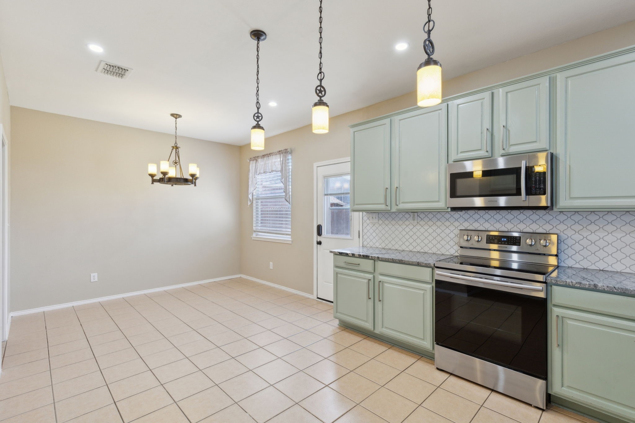 8302 Carallia Court