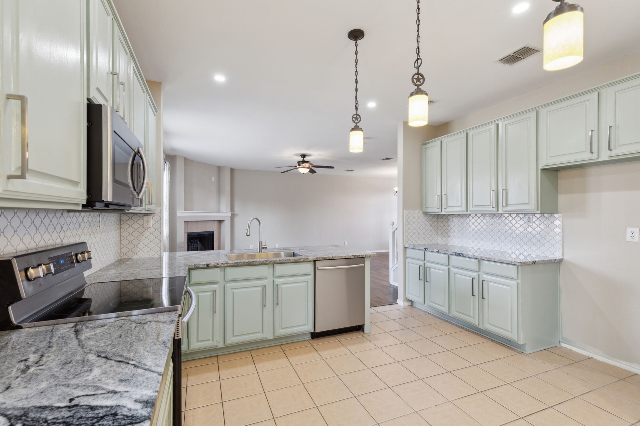 8302 Carallia Court
