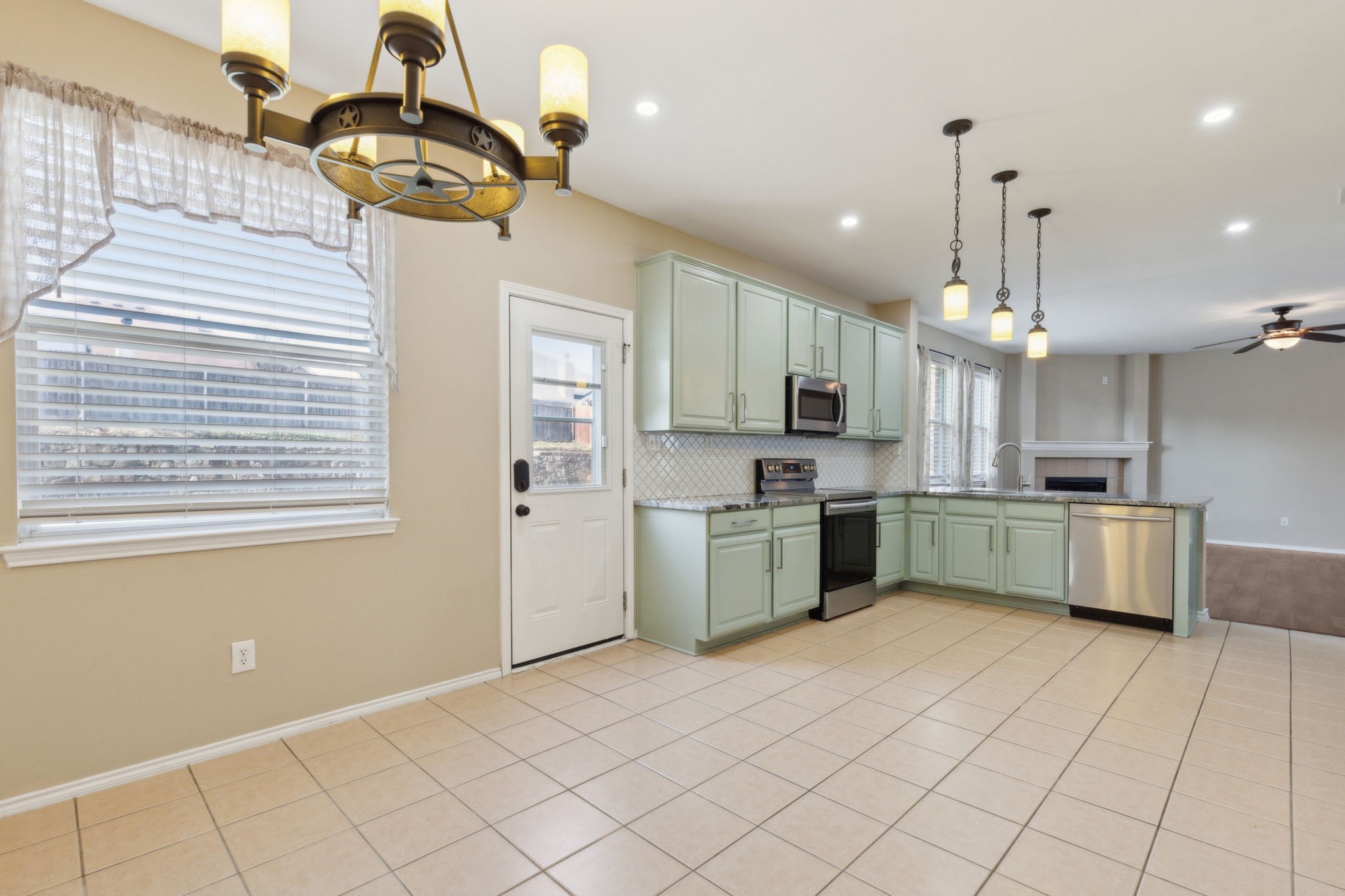 8302 Carallia Court