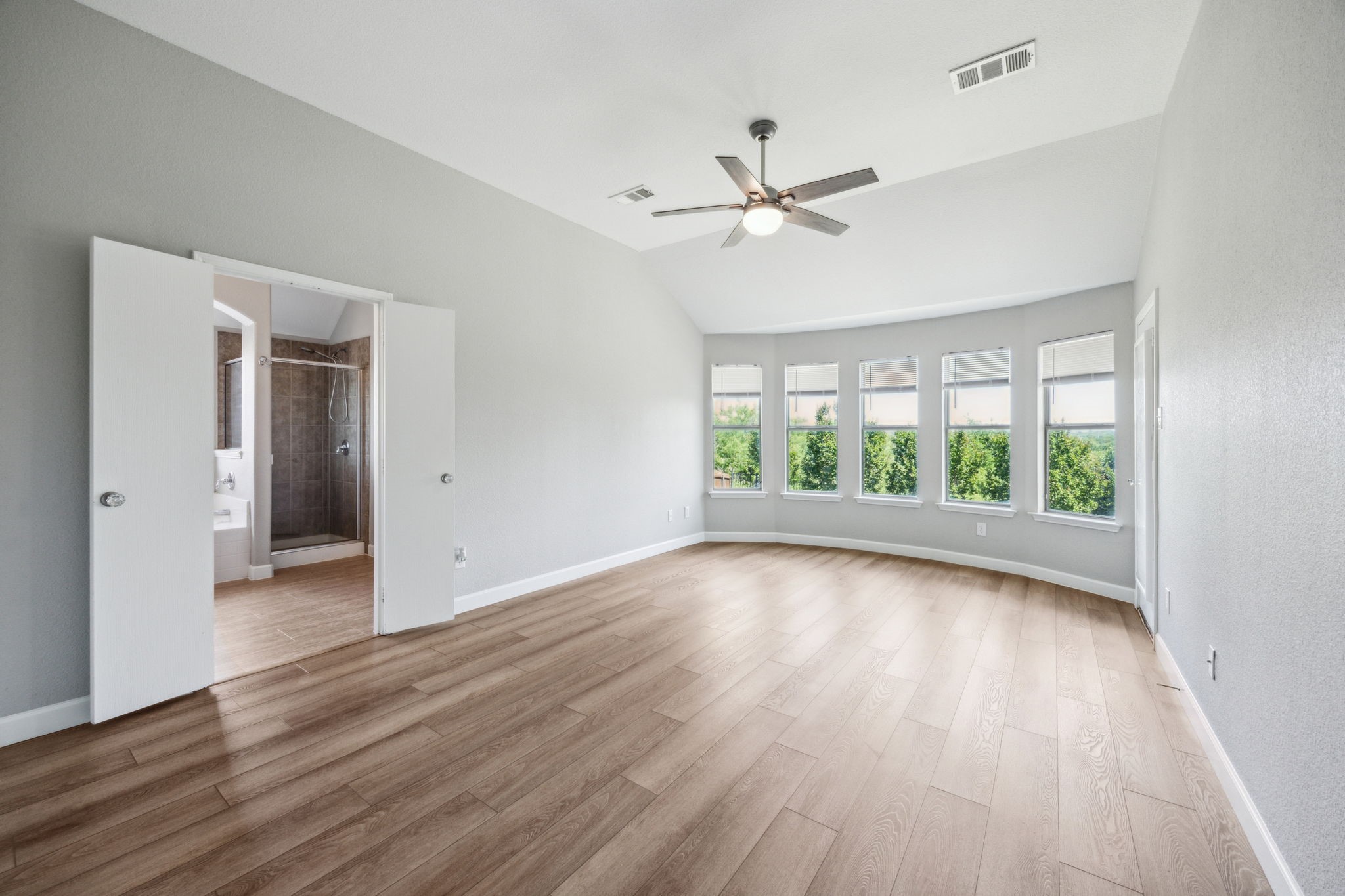 2801 Gardendale Drive