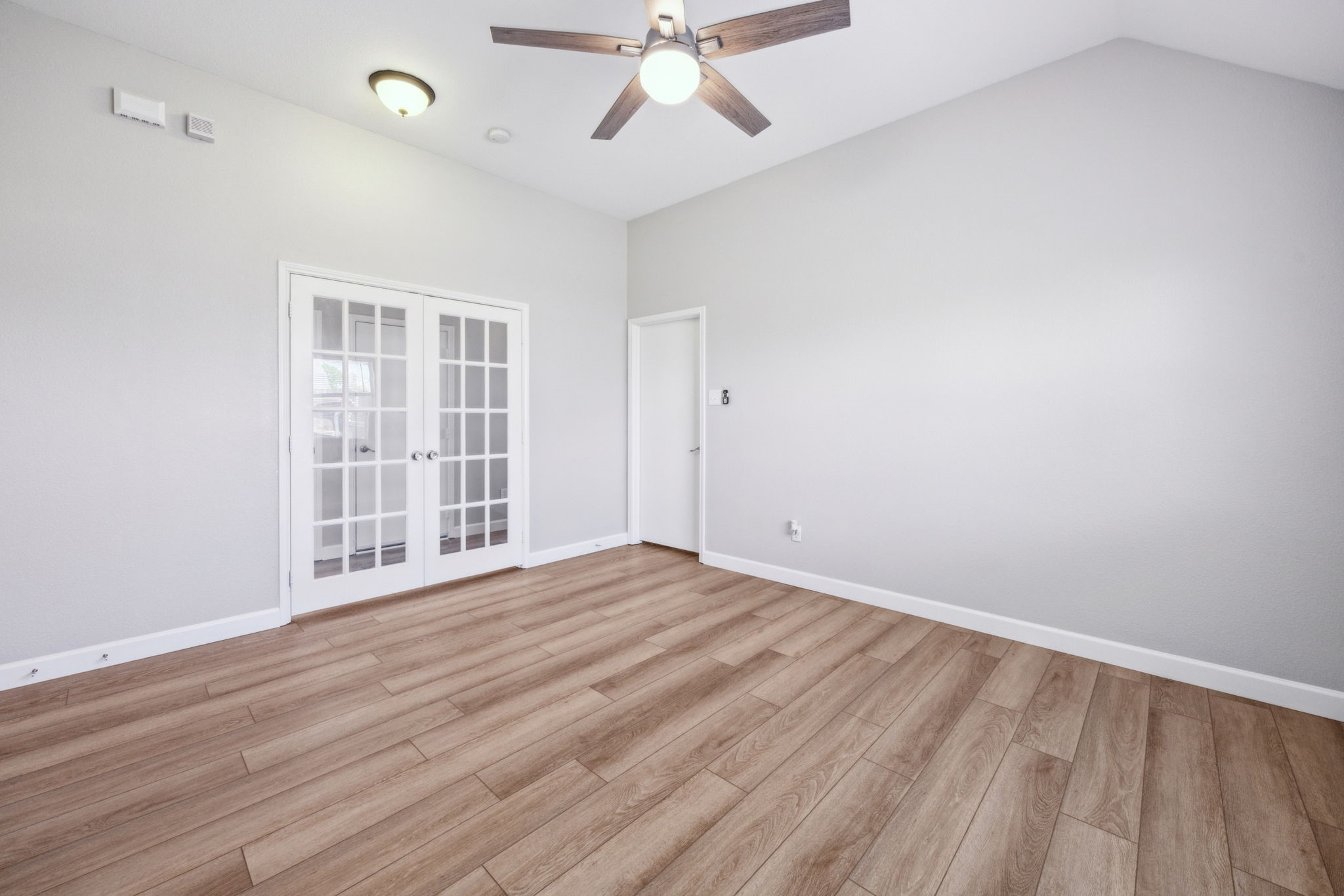 2801 Gardendale Drive