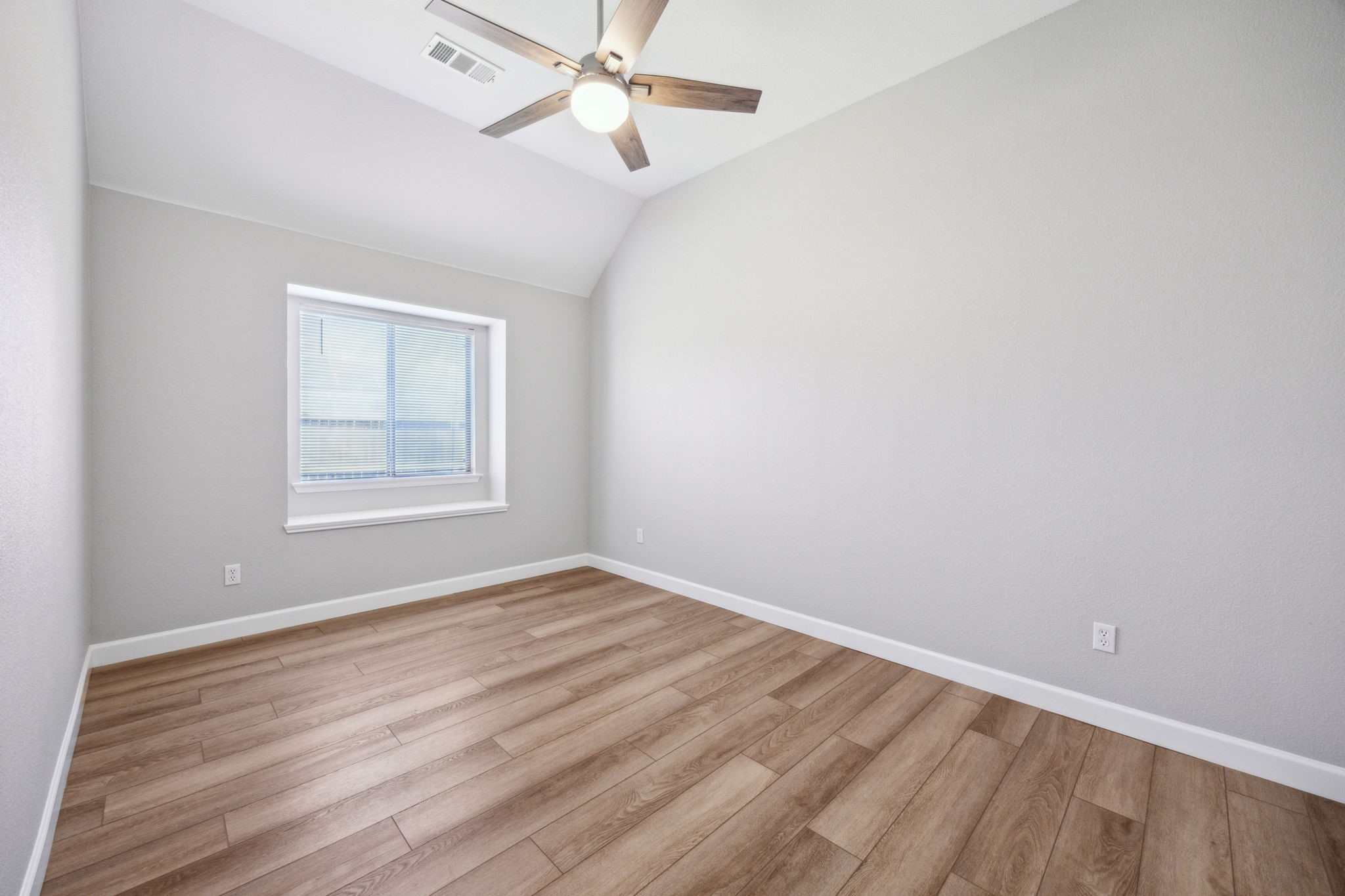 2801 Gardendale Drive