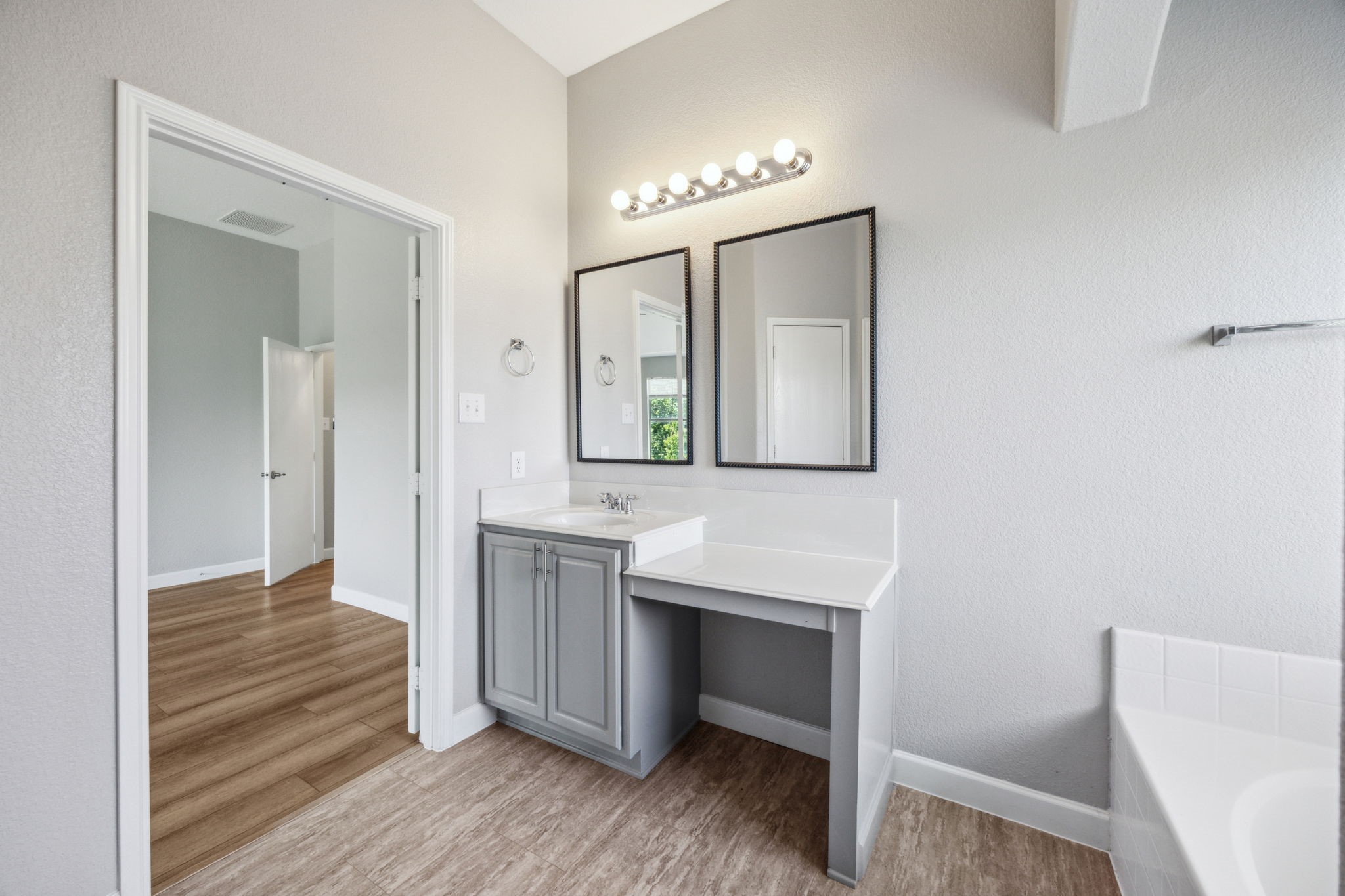 2801 Gardendale Drive