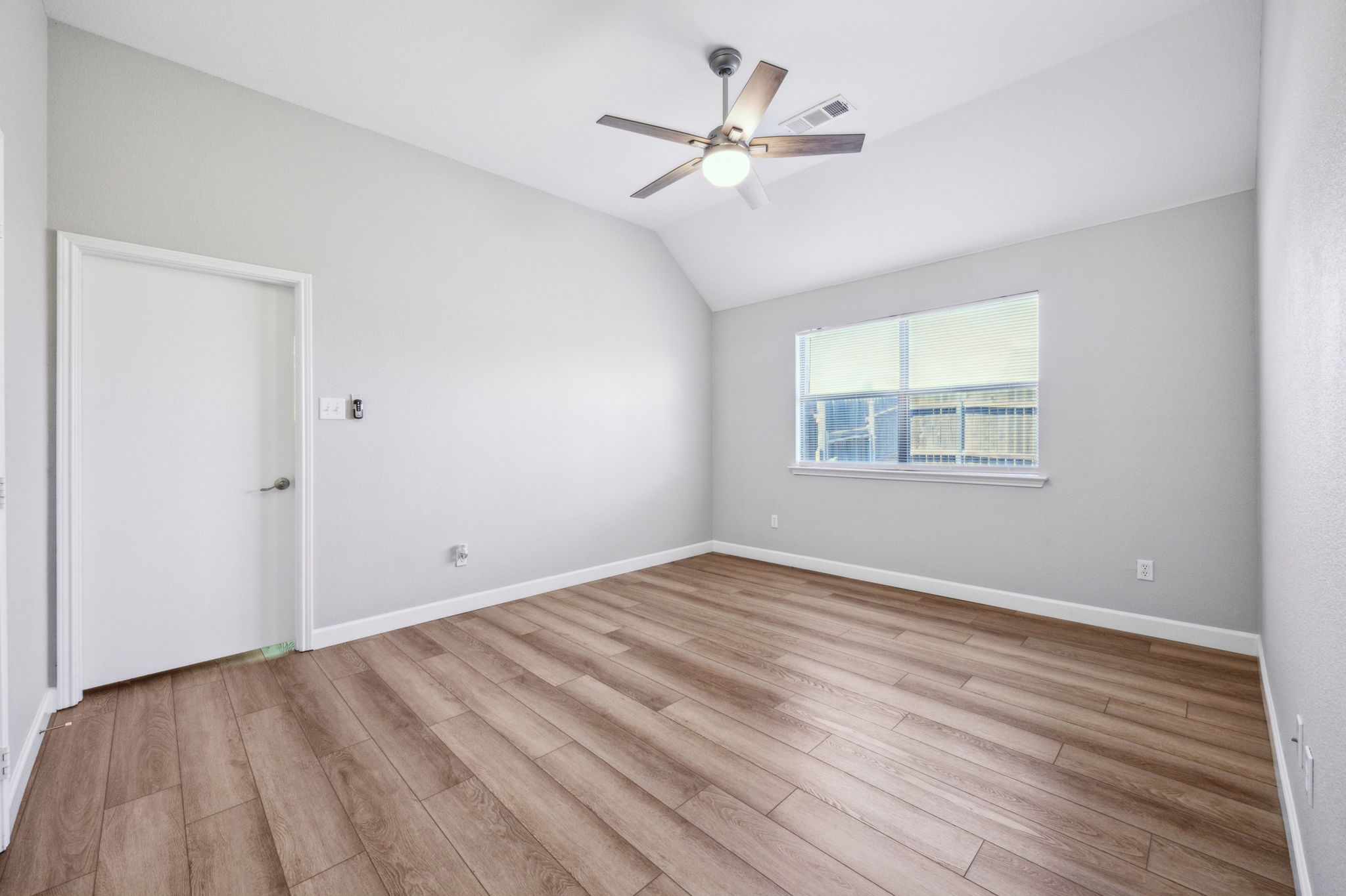 2801 Gardendale Drive