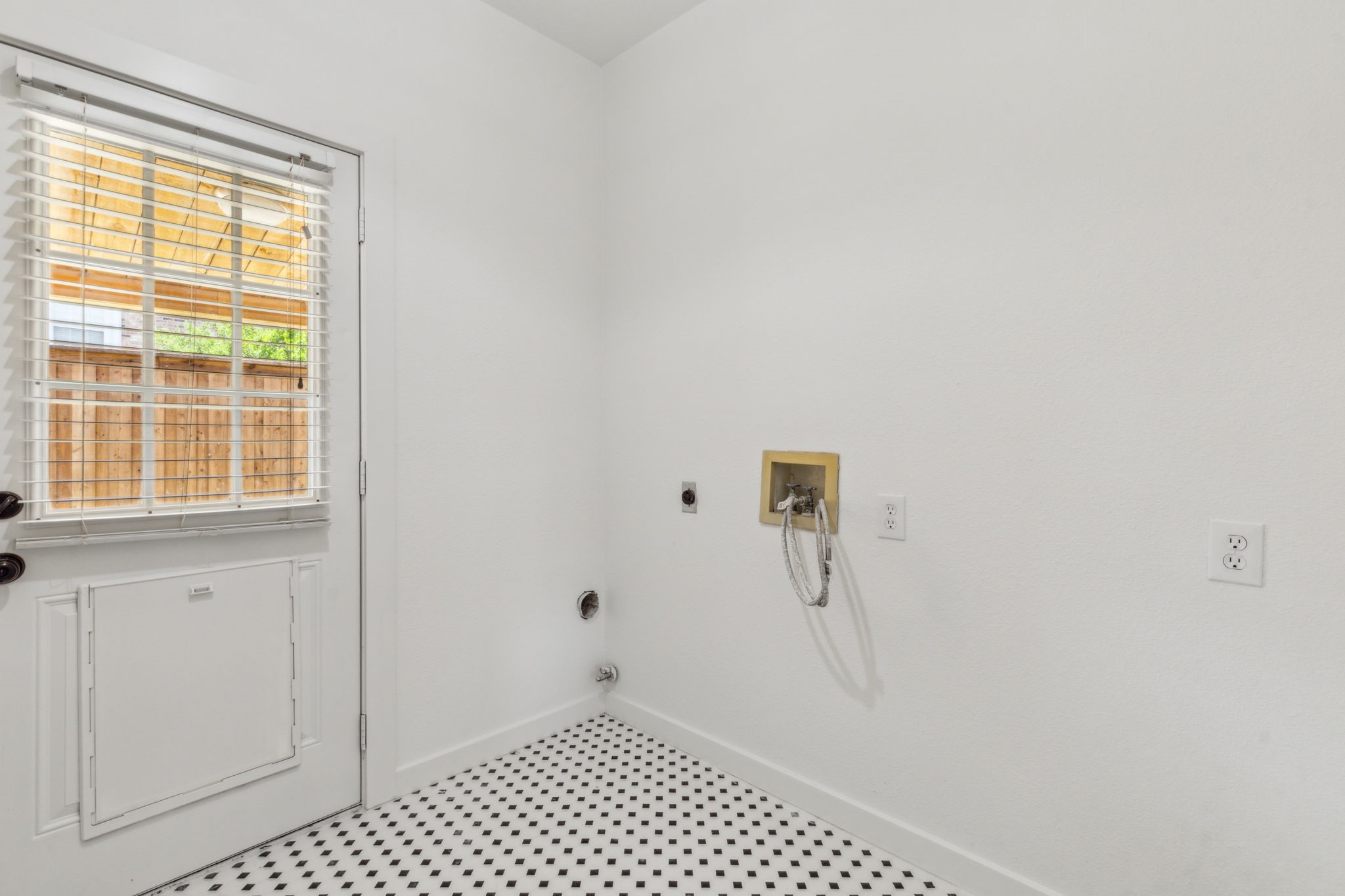 601 Indian Creek Drive