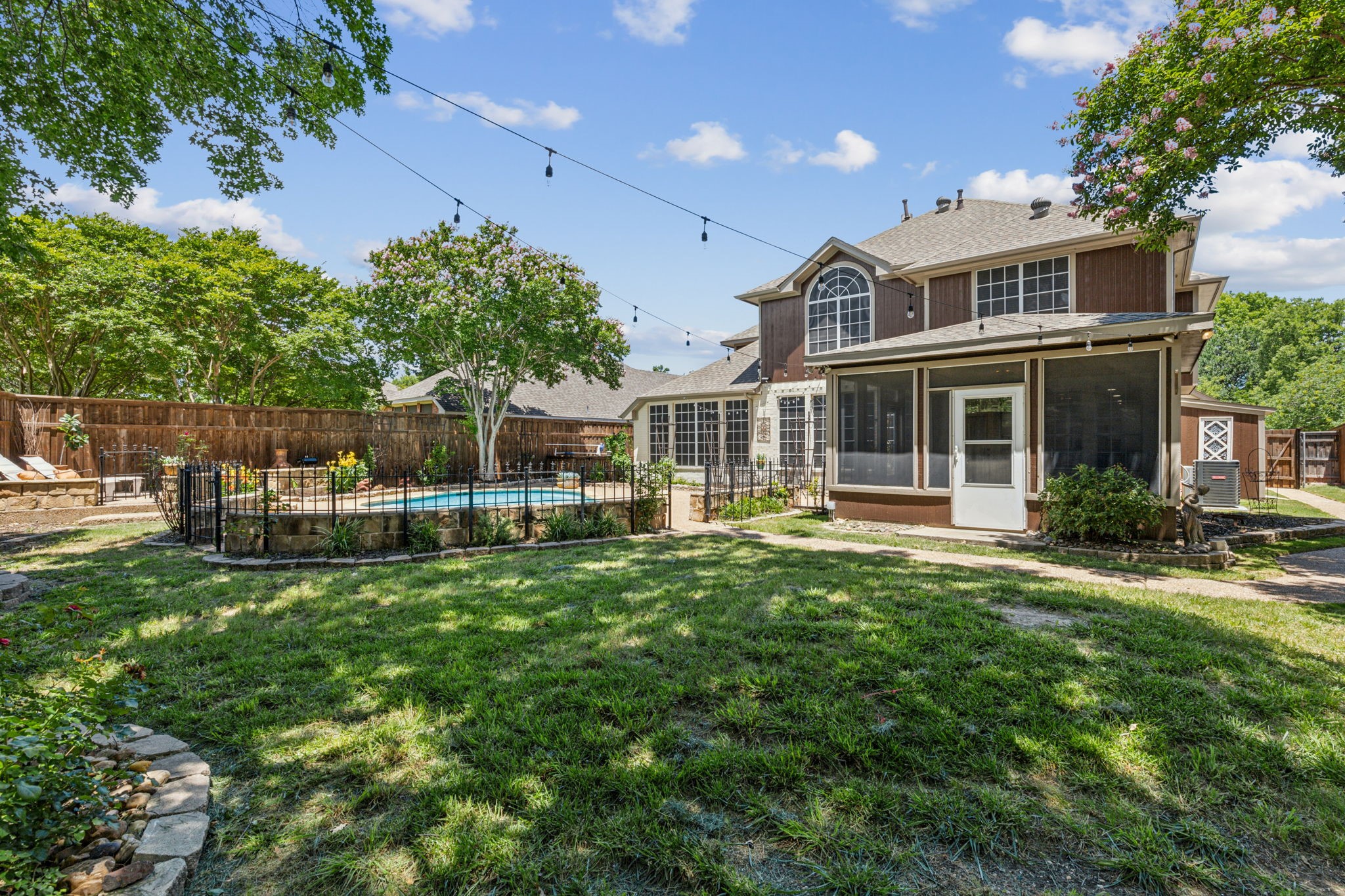 601 Indian Creek Drive