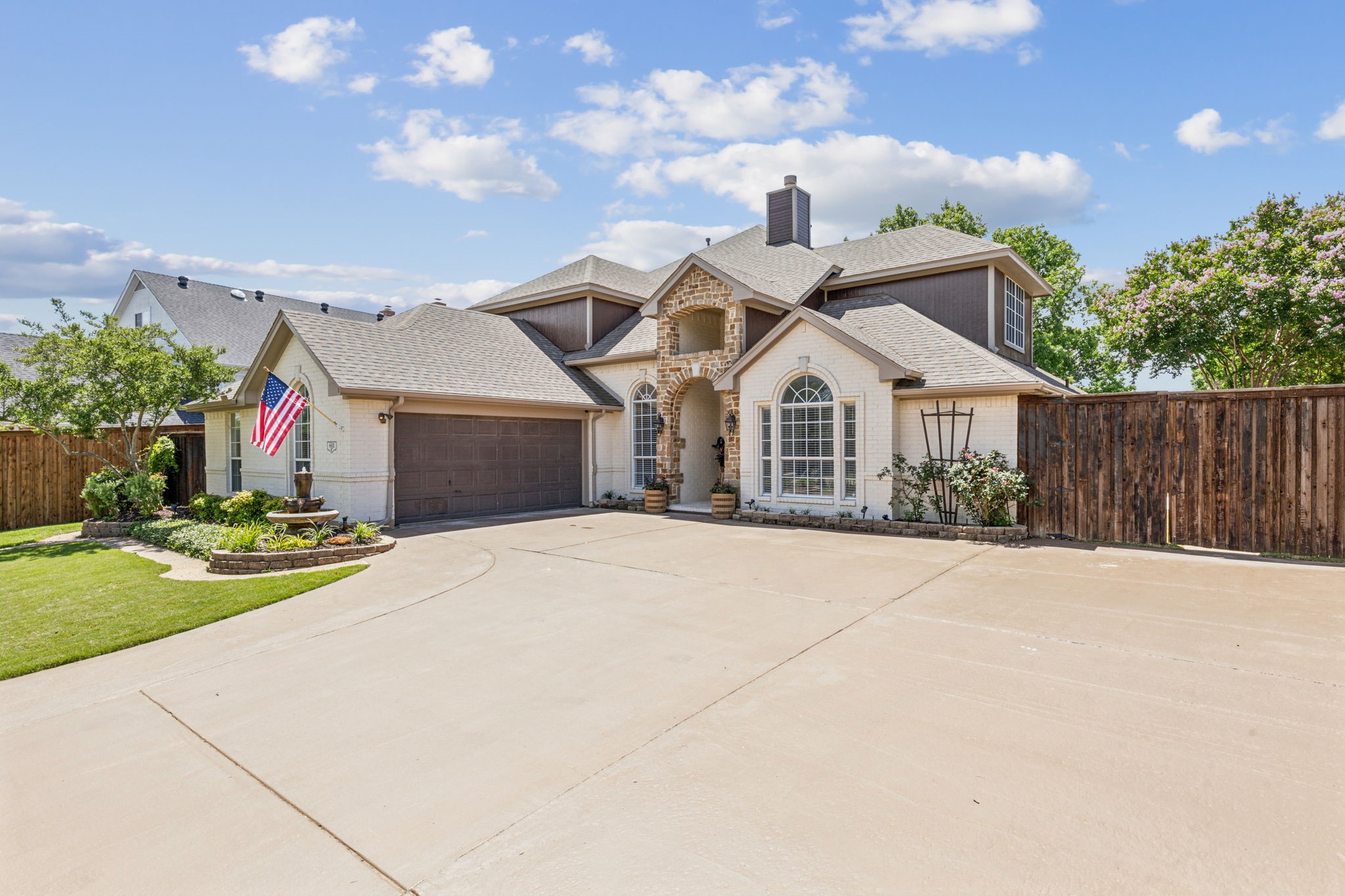 601 Indian Creek Drive