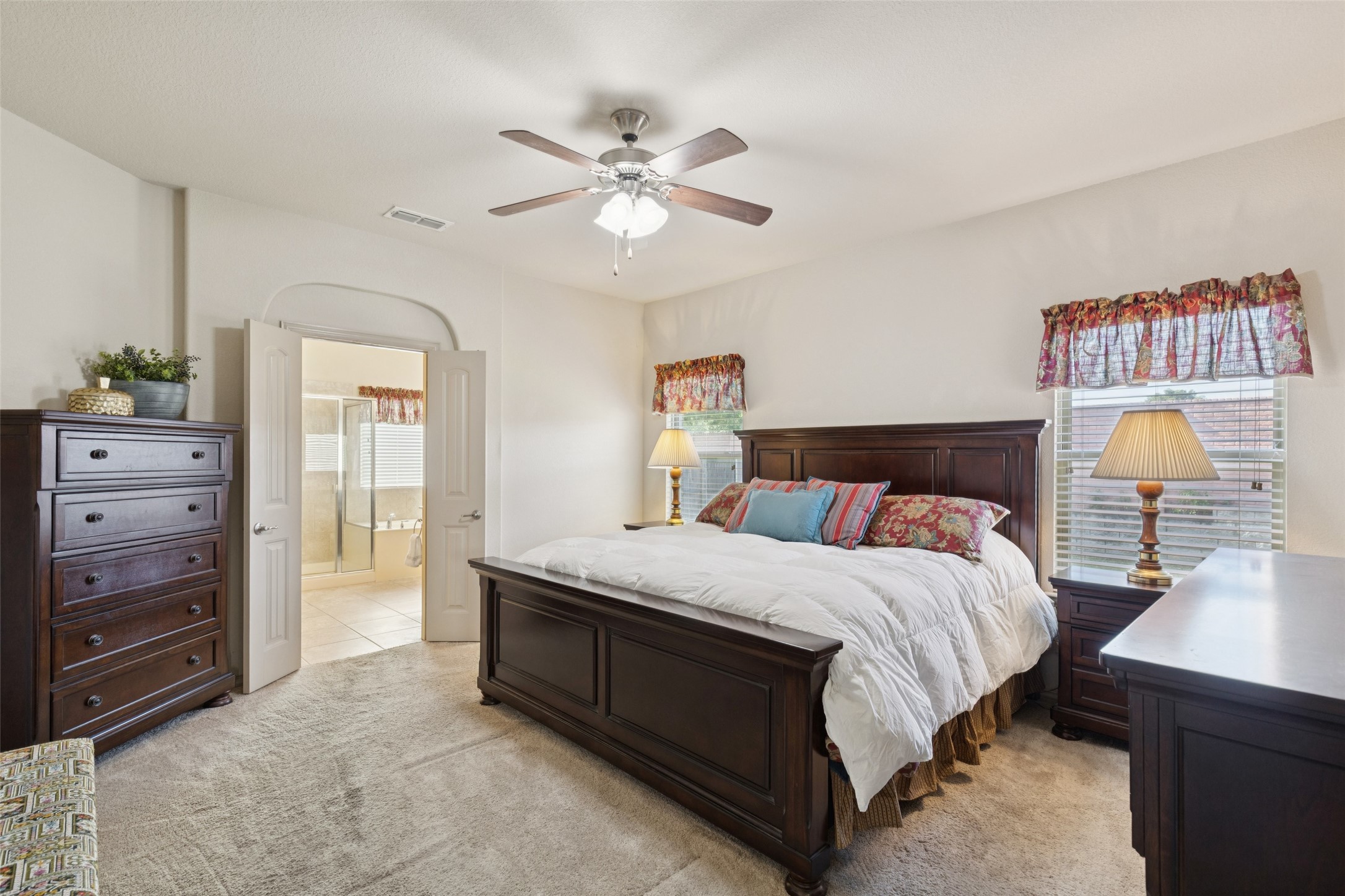 2604 Triangle Leaf Drive