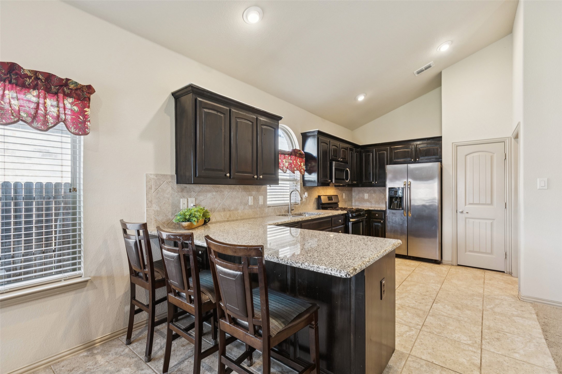 2604 Triangle Leaf Drive