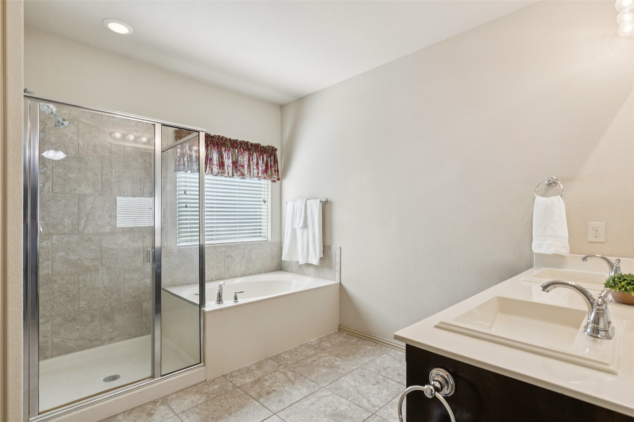 2604 Triangle Leaf Drive