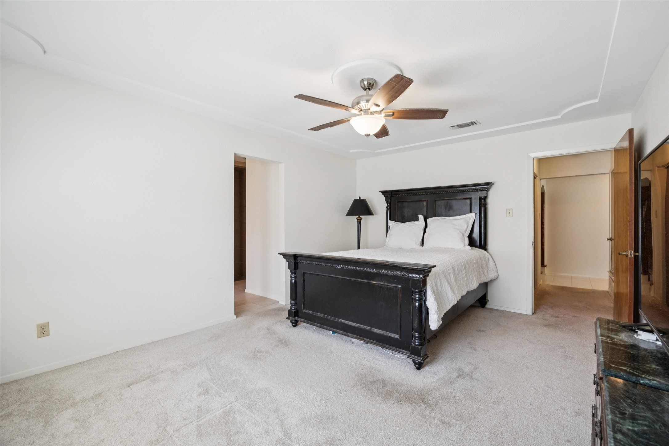 1636 Oaks Drive