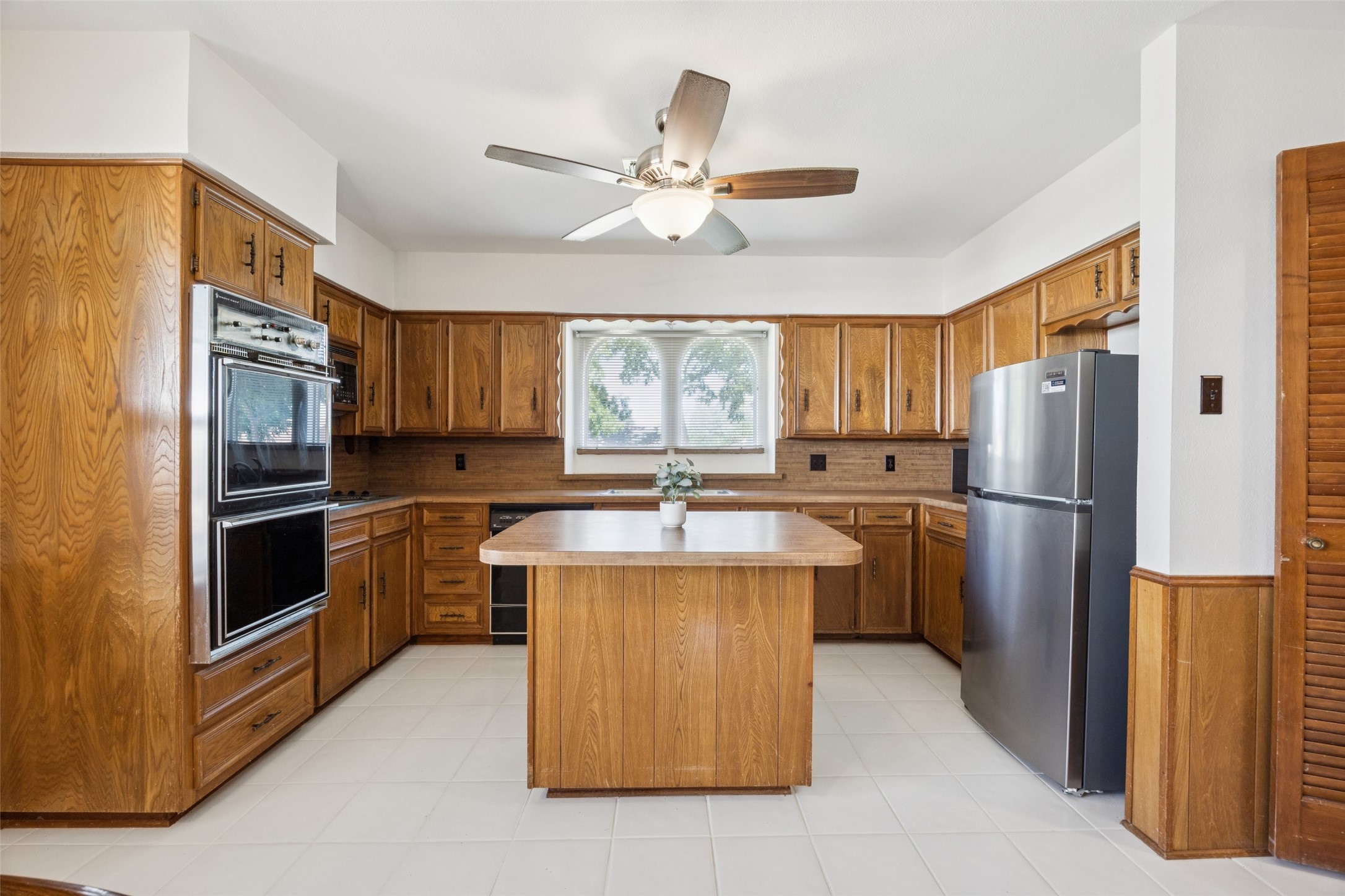 1636 Bedford Oaks Drive