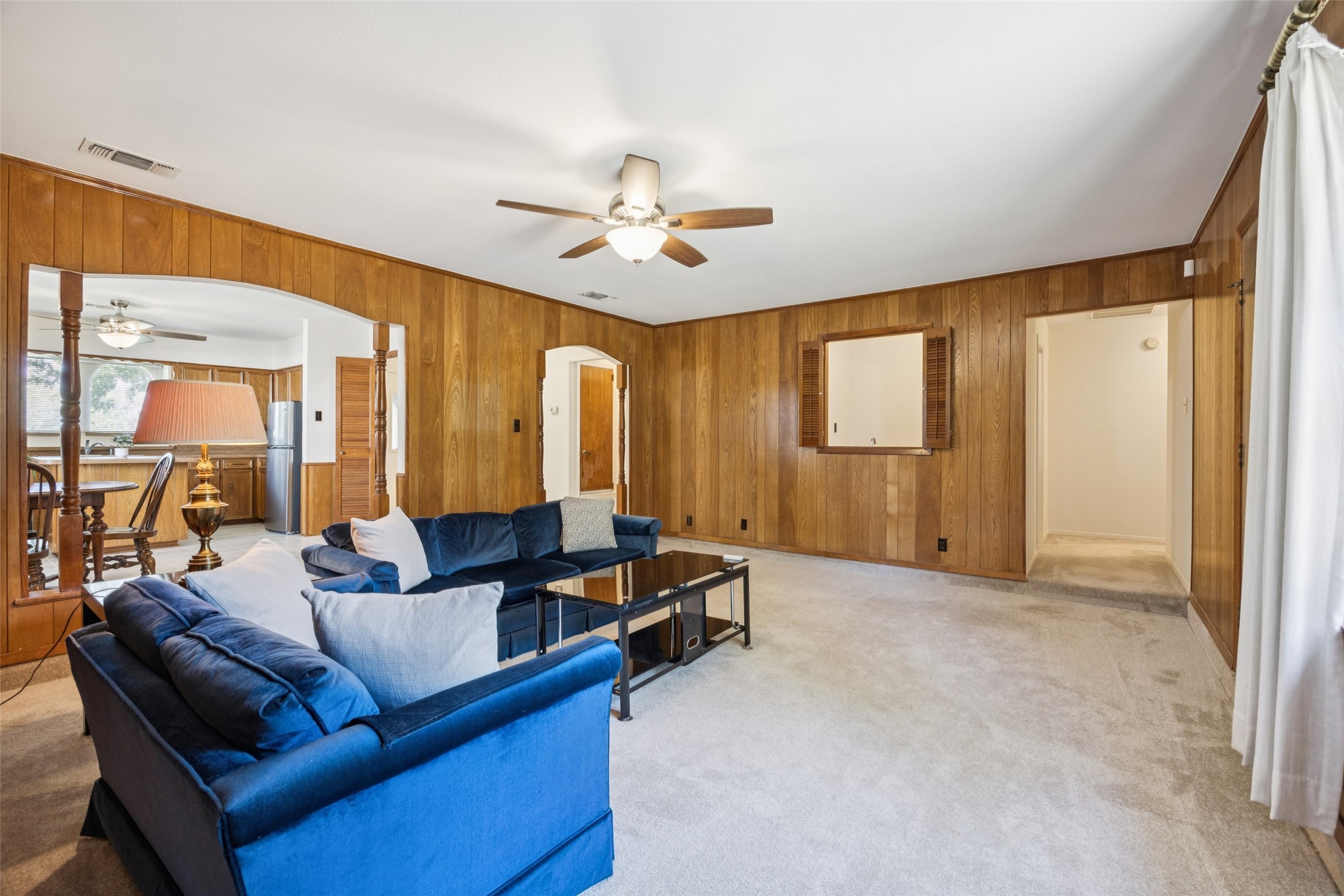 1636 Oaks Drive
