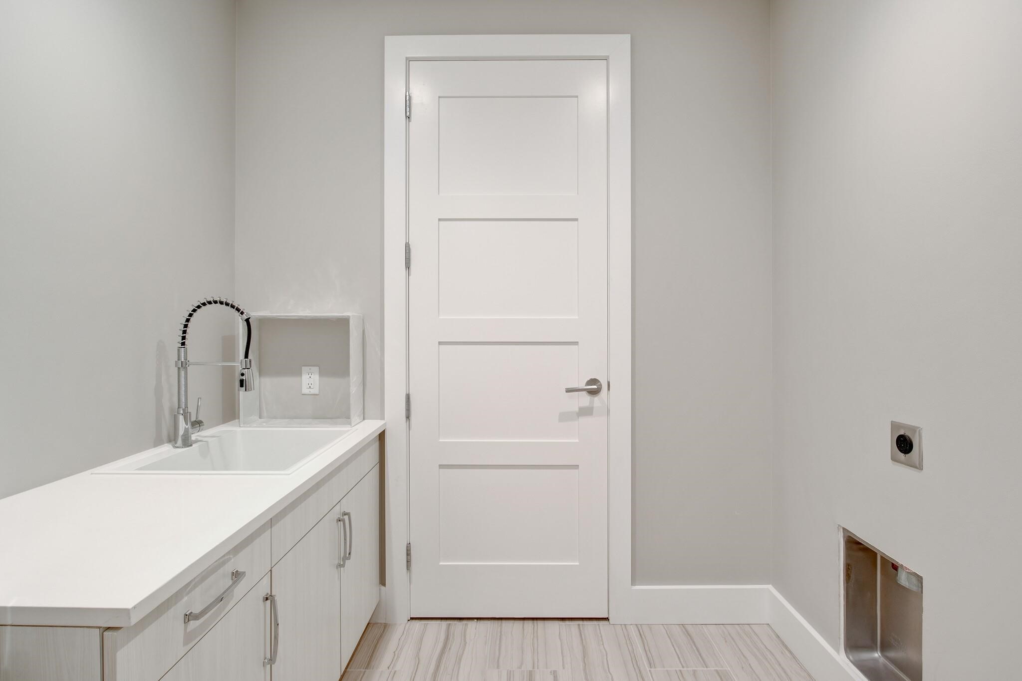 350 Central Avenue 307