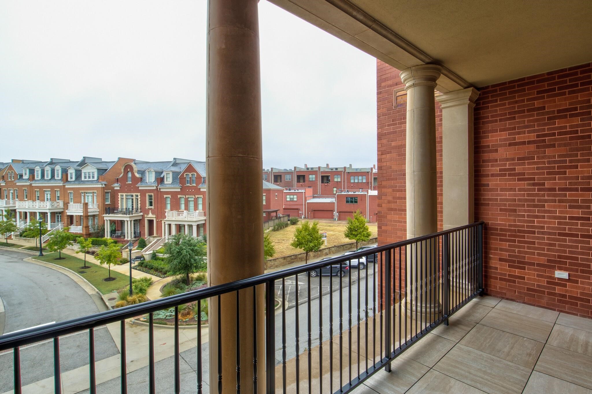 350 Central Avenue 307