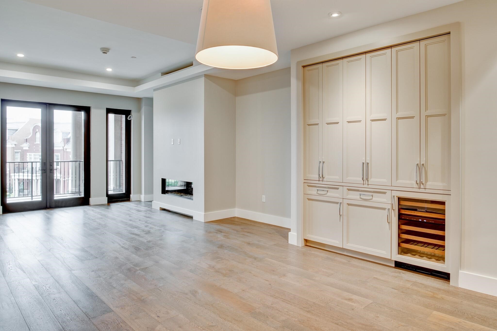 350 Central Avenue 307