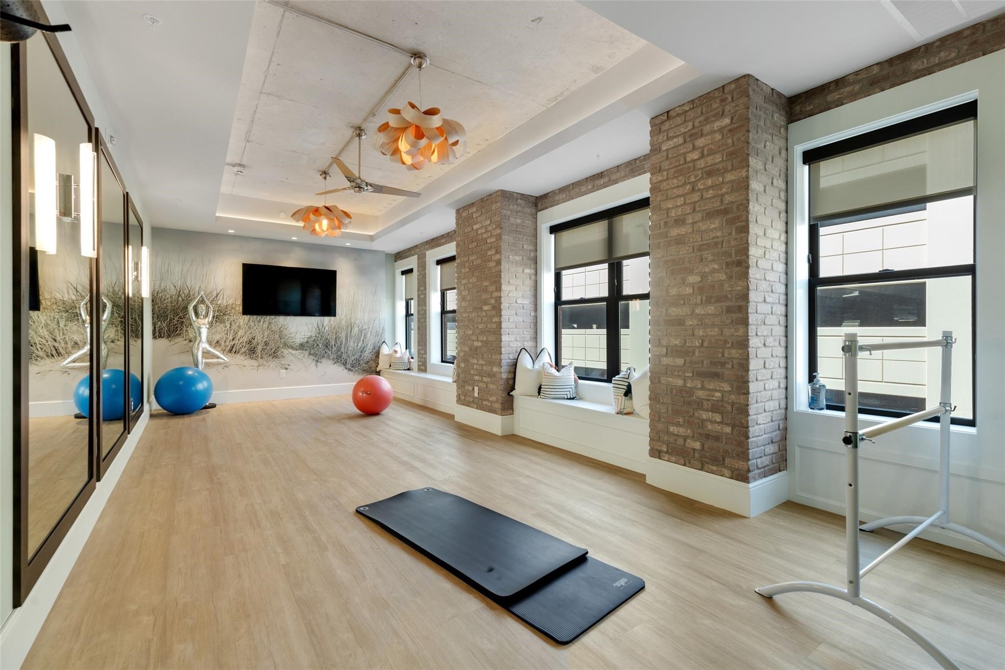 350 Central Avenue 307