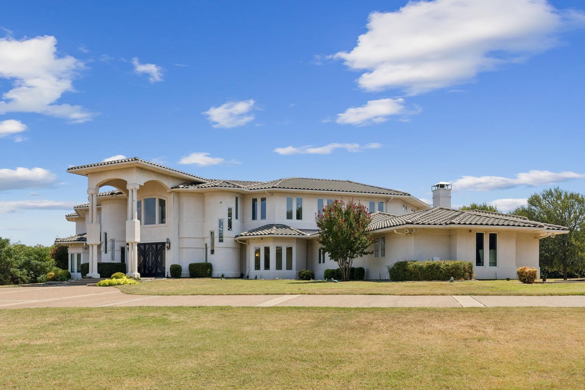 533 S White Chapel Blvd