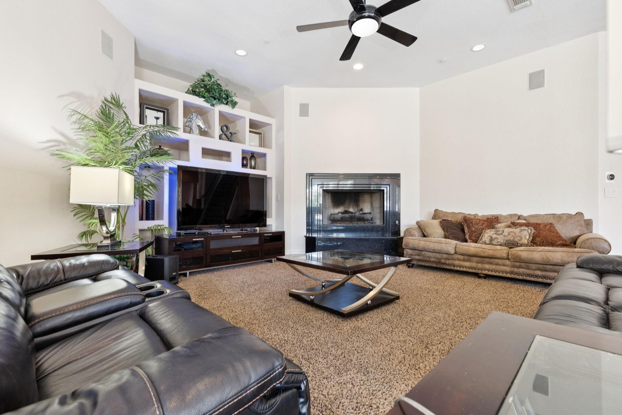 533 S White Chapel Blvd