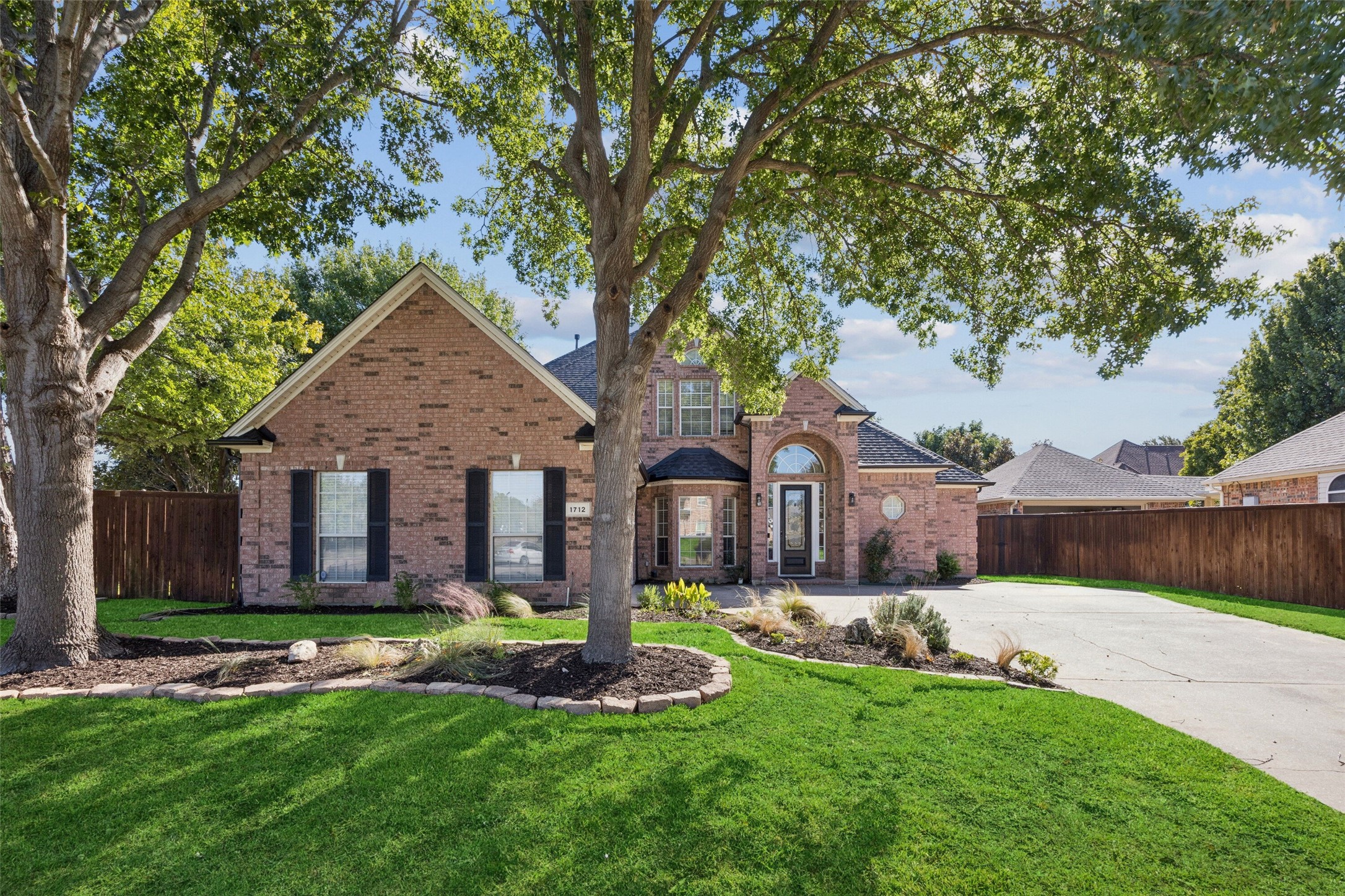 1712 Heritage Court