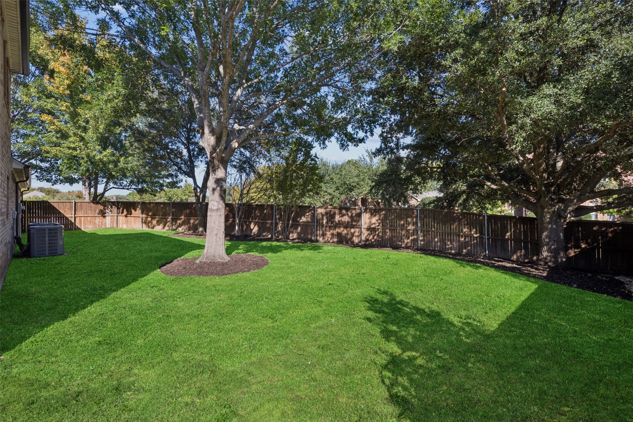 1712 Heritage Court
