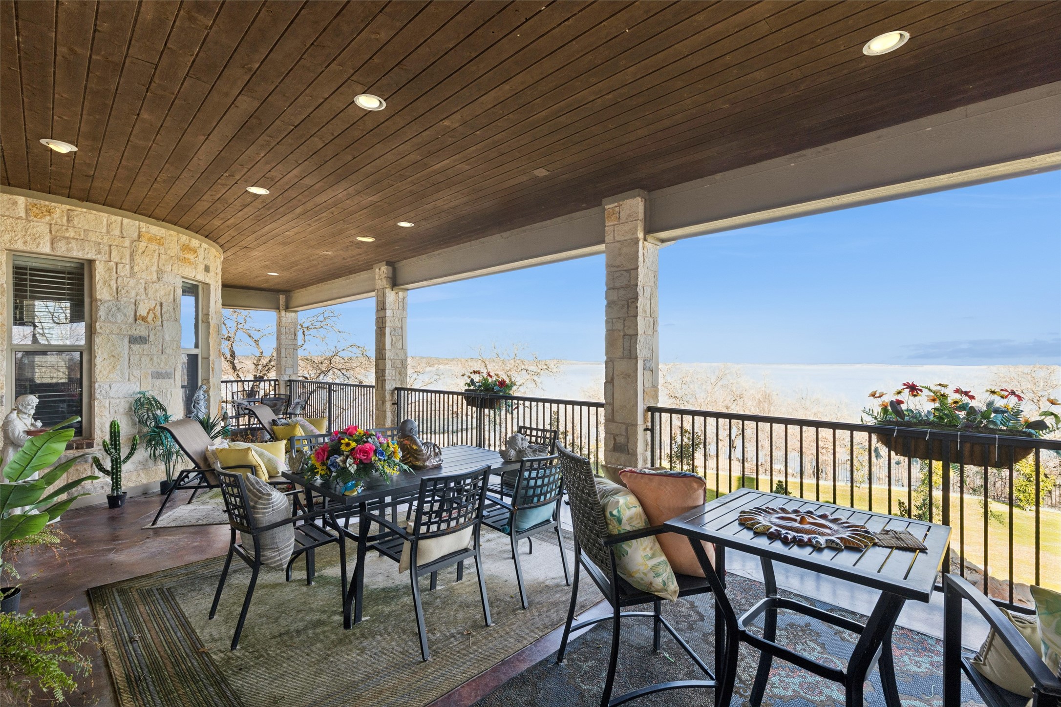 826 Cimmarron Bay Drive