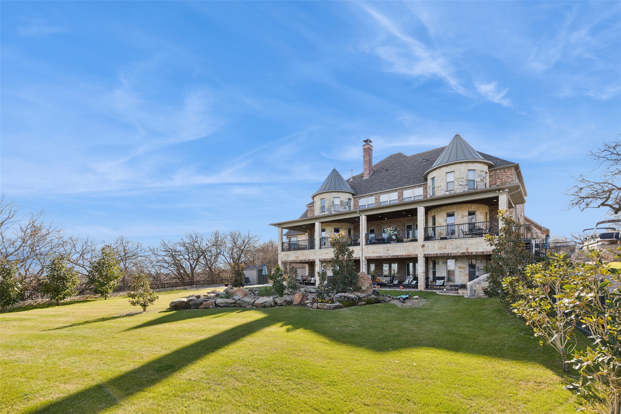 826 Cimmarron Bay Drive