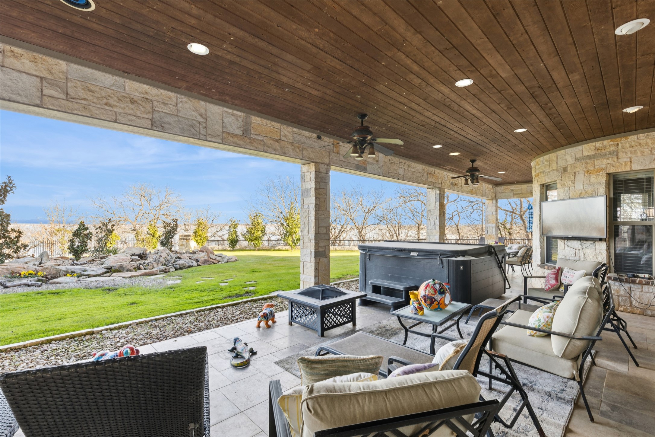 826 Cimmarron Bay Drive