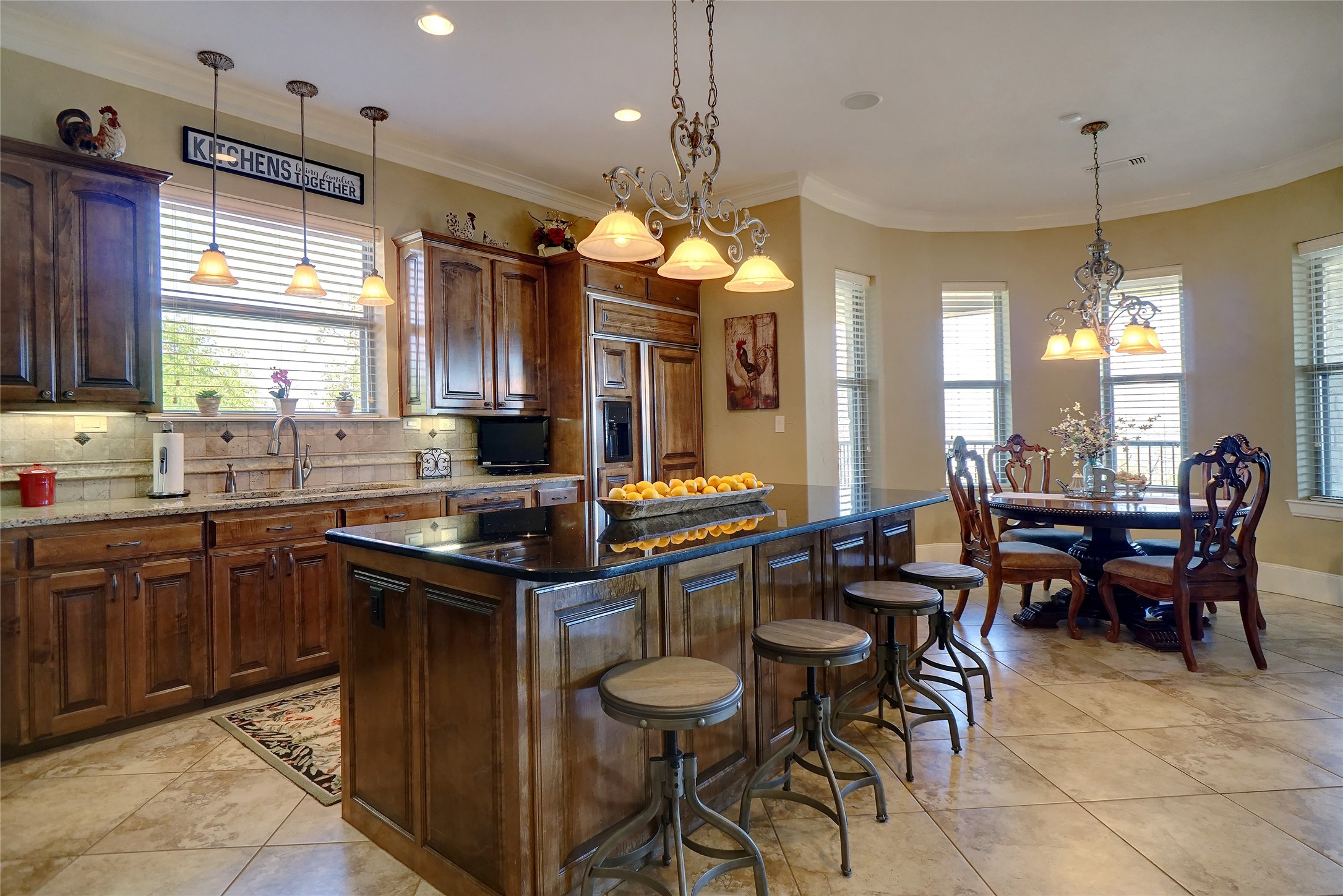 826 Cimmarron Bay Drive