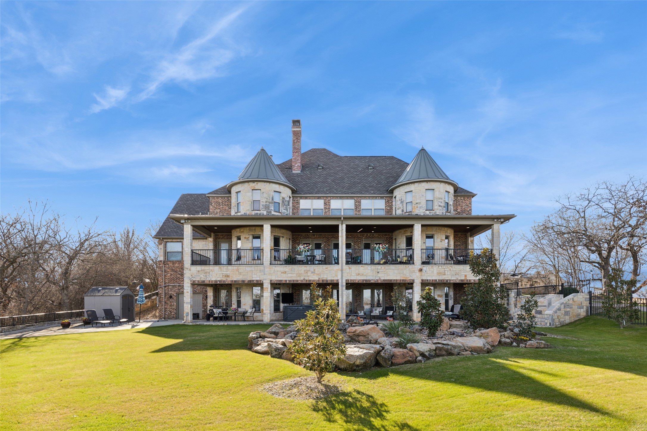 826 Cimmarron Bay Drive