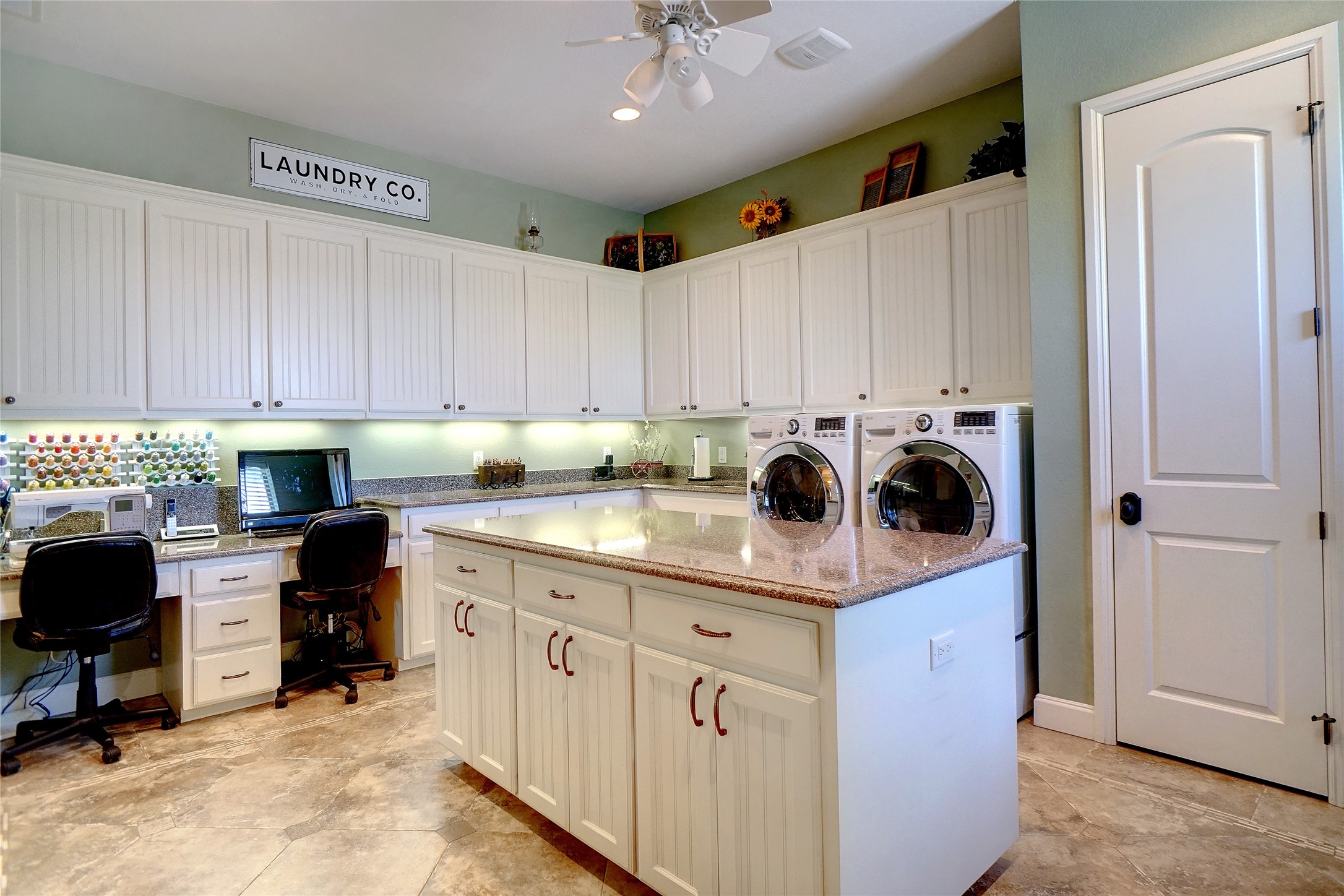 826 Cimmarron Bay Drive