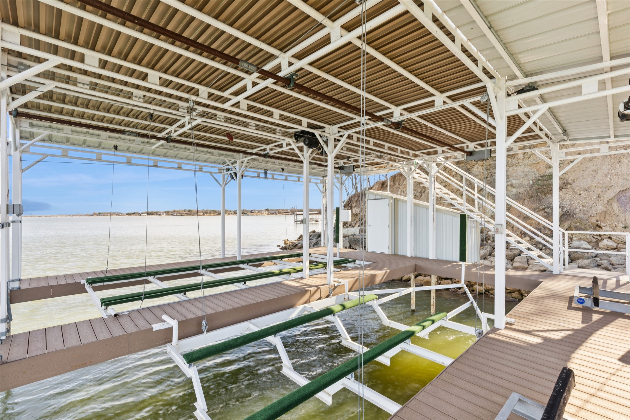 826 Cimmarron Bay Drive