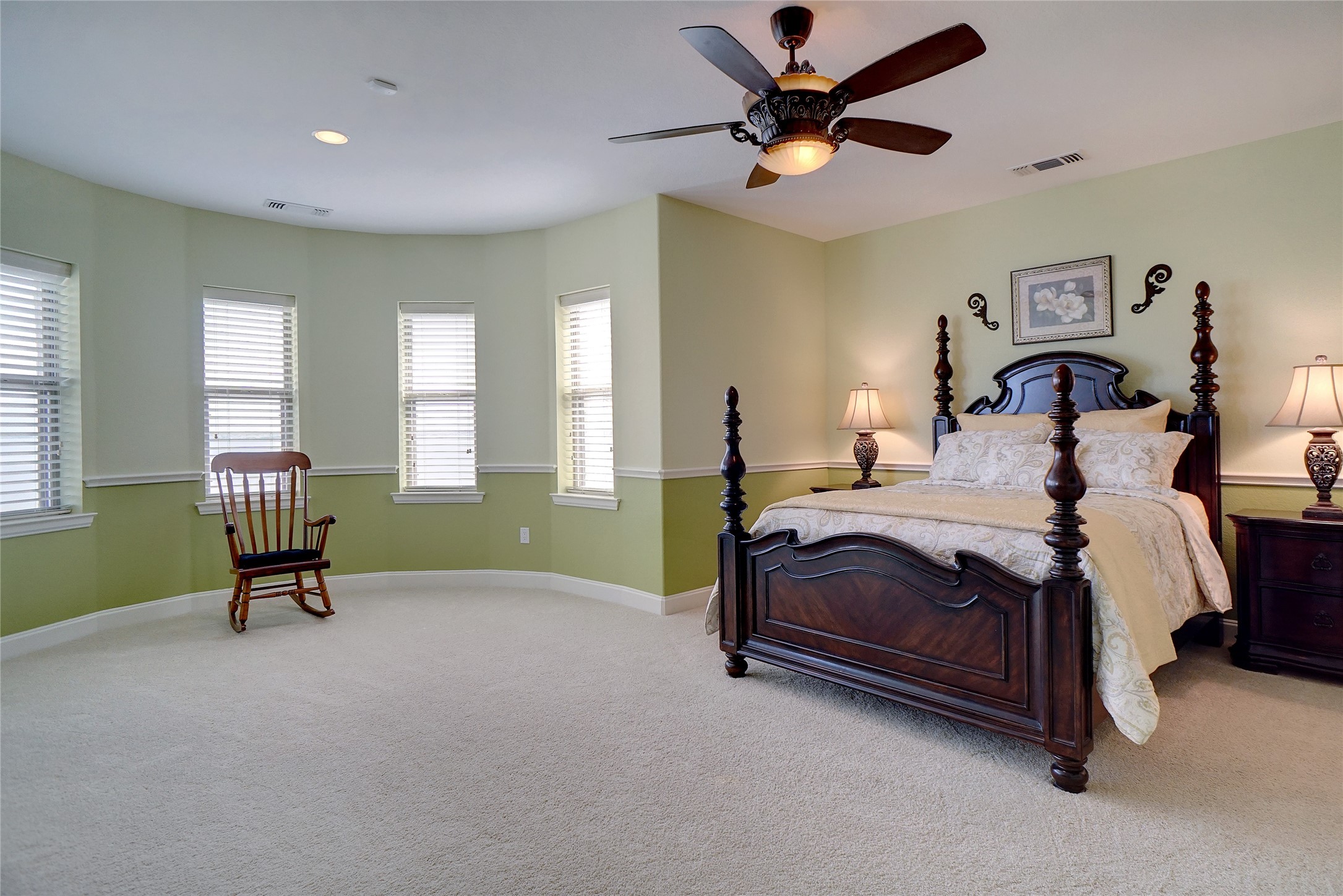 826 Cimmarron Bay Drive