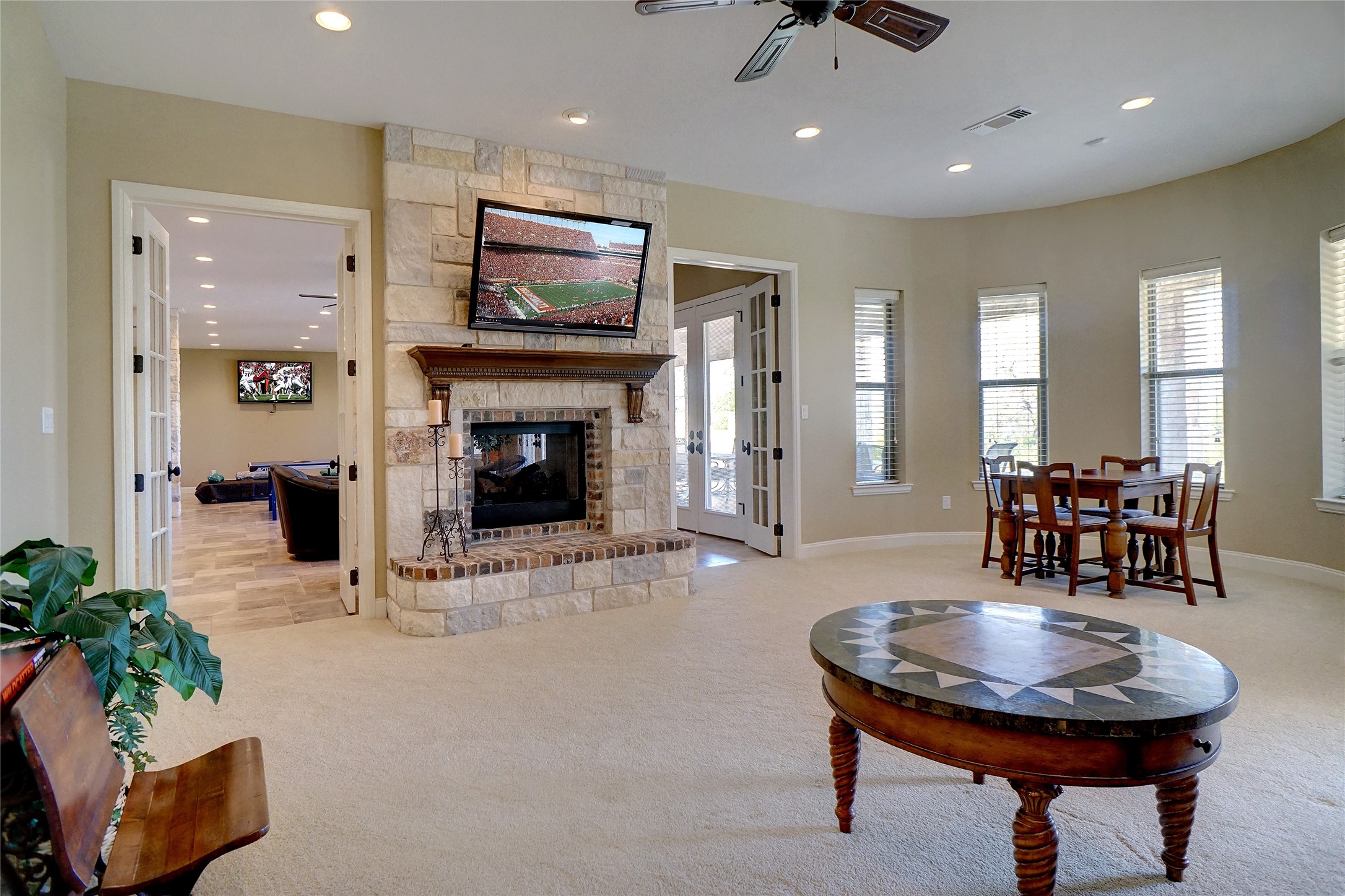 826 Cimmarron Bay Drive