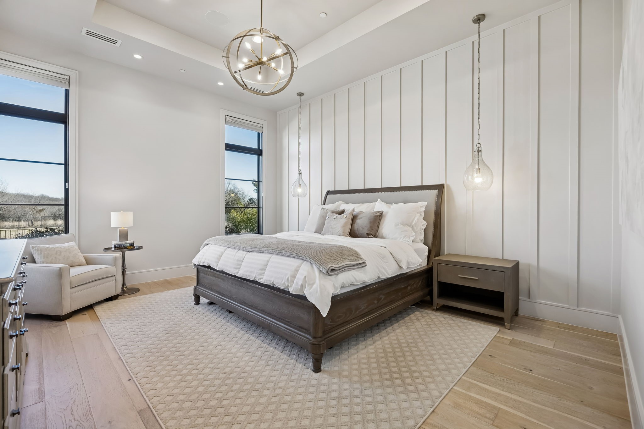 4401 Saddleback Lane