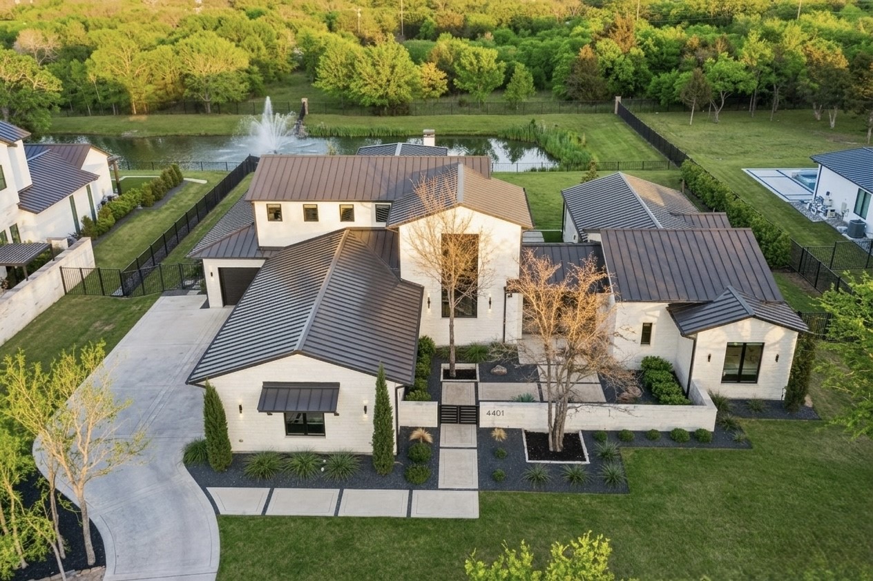 4401 Saddleback Lane