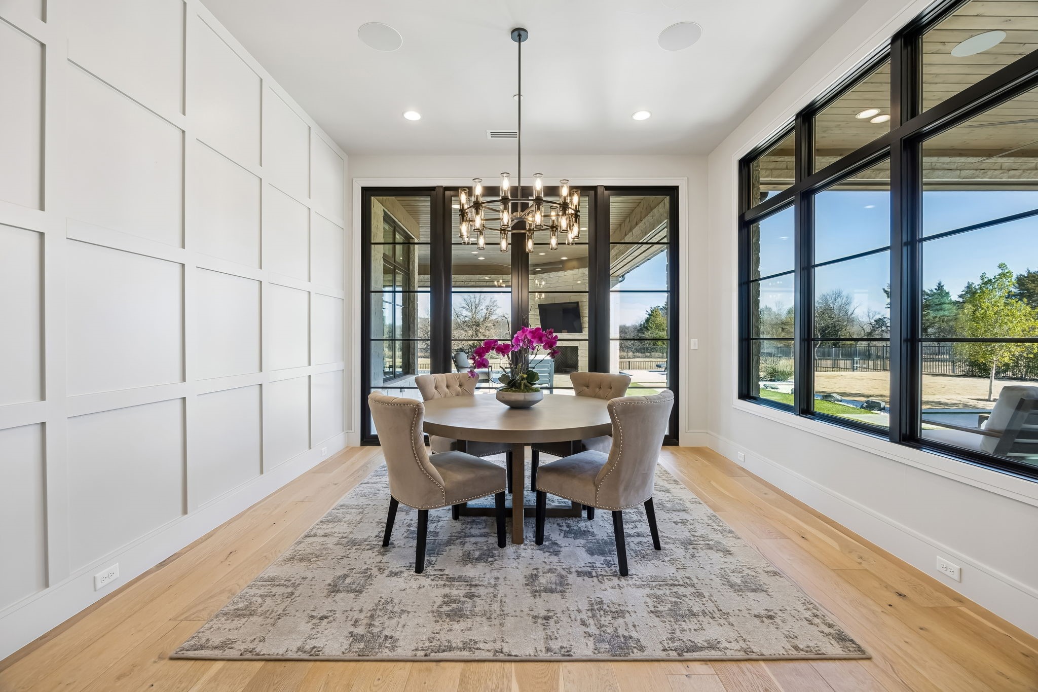 4401 Saddleback Lane