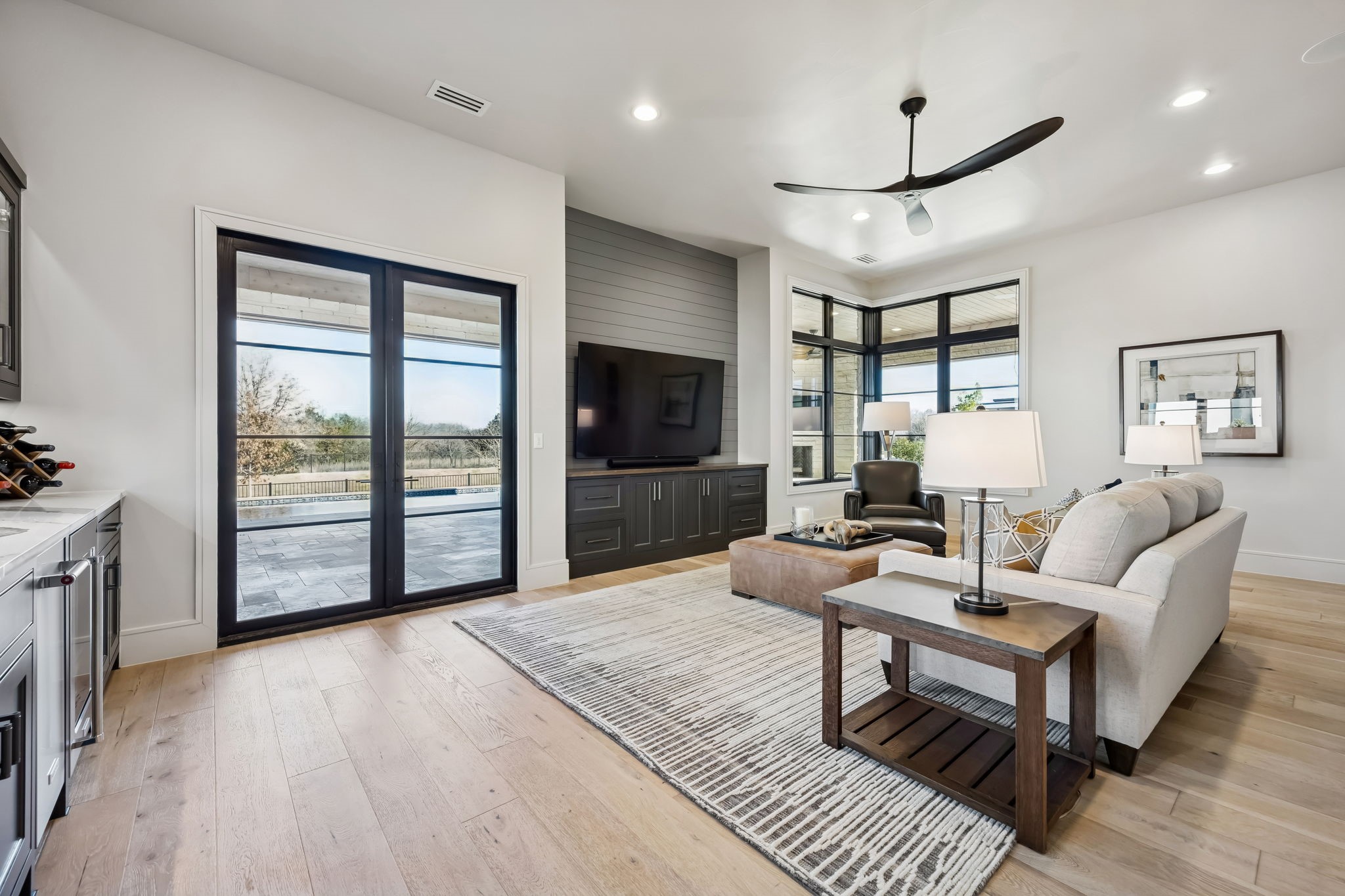 4401 Saddleback Lane