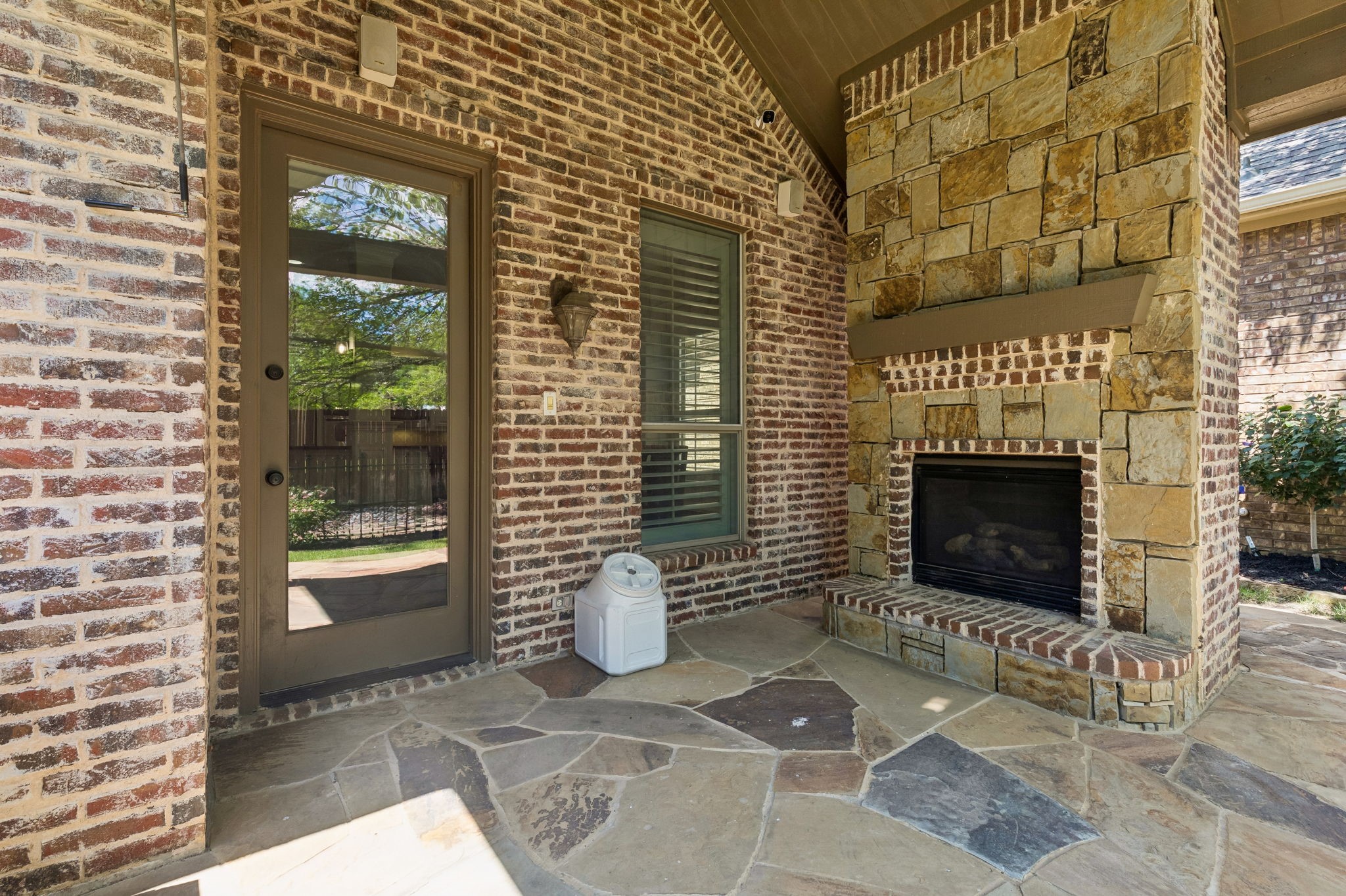 425 Waterford Lane