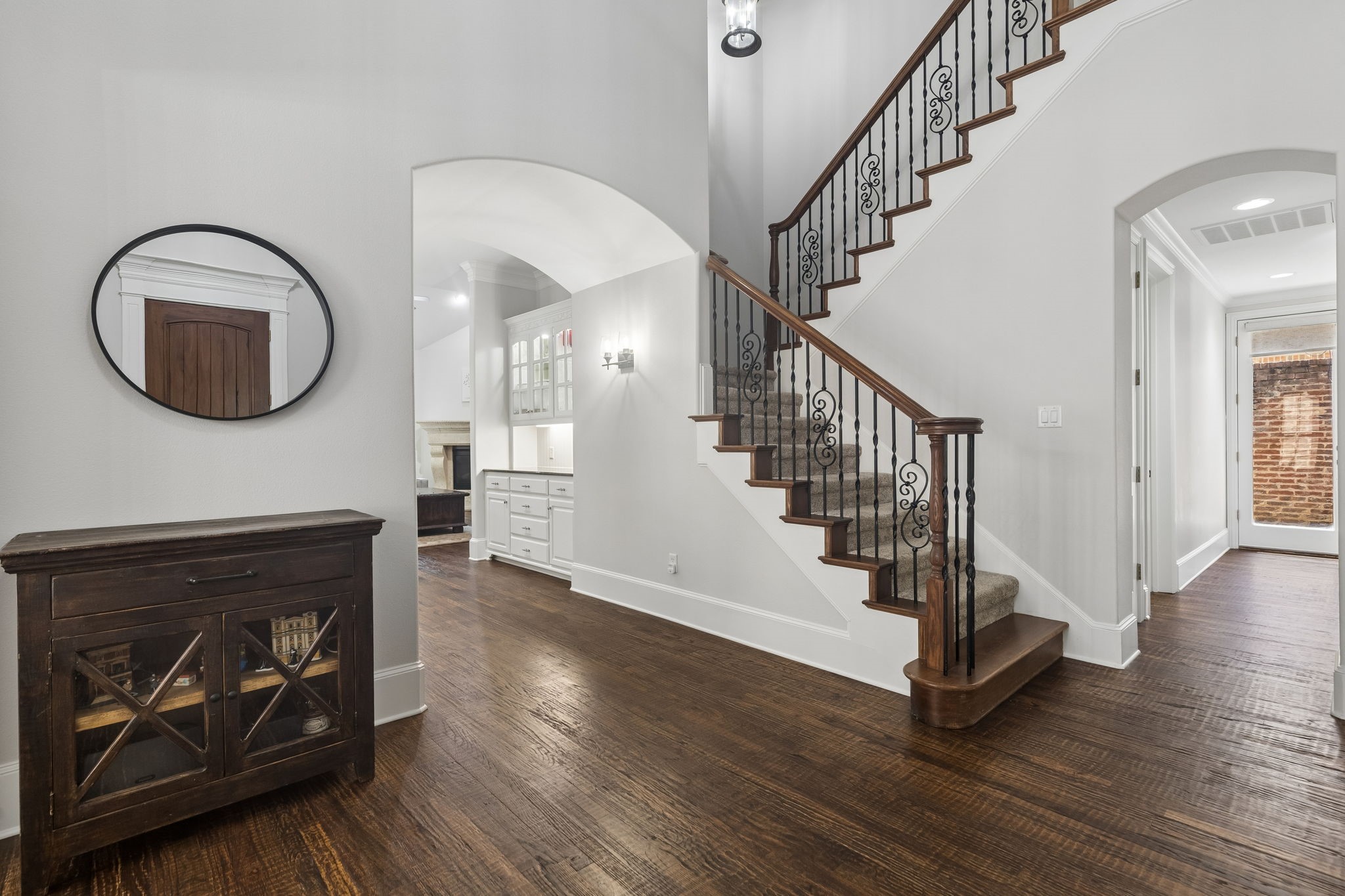 425 Waterford Lane