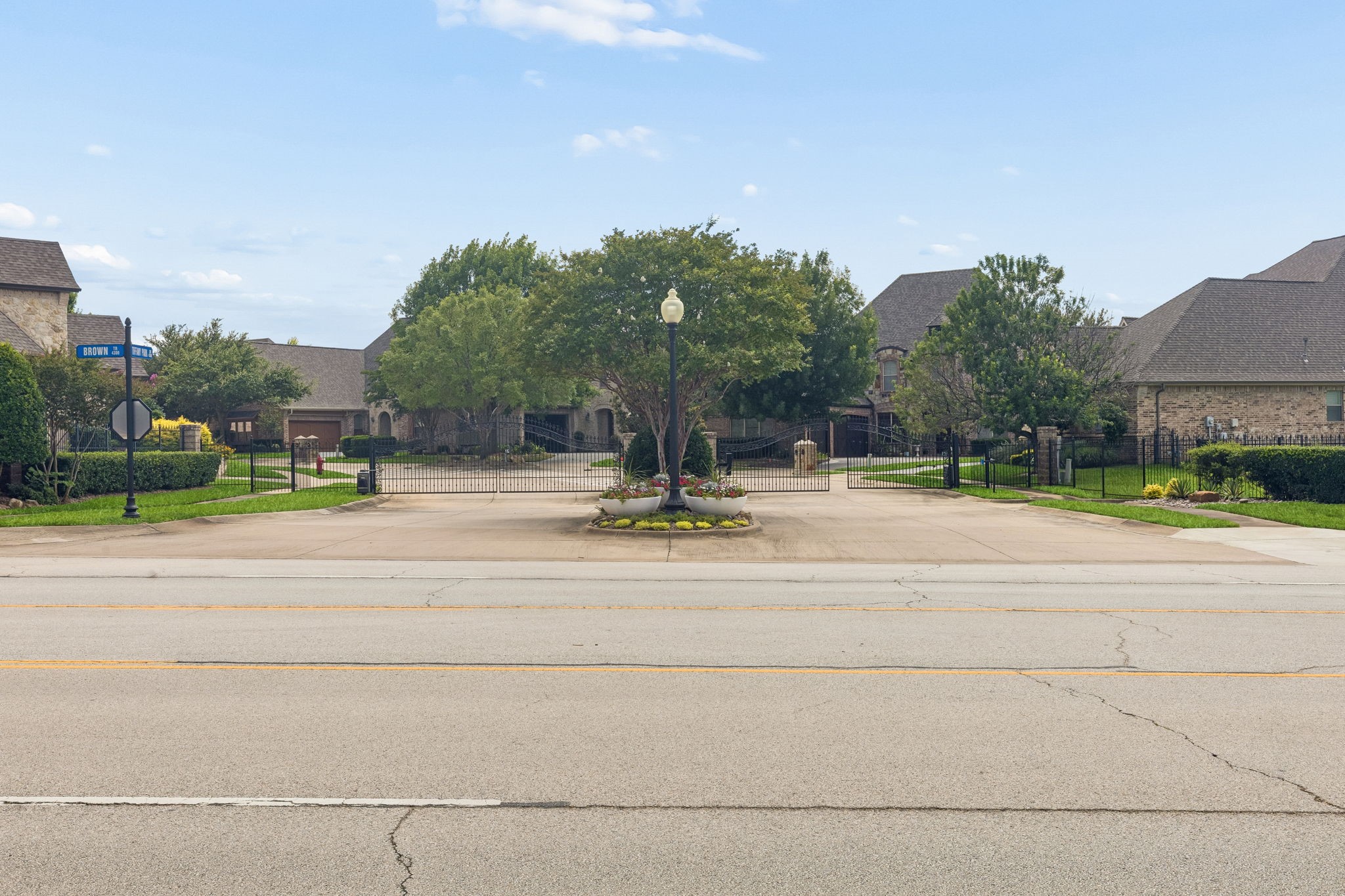 425 Waterford Lane