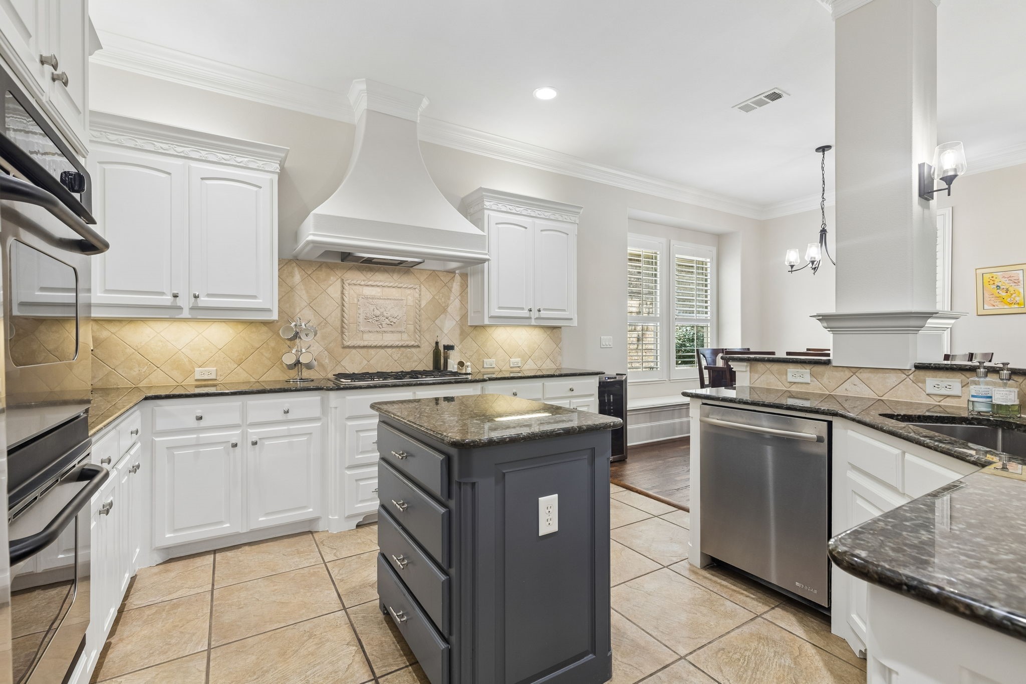 425 Waterford Lane